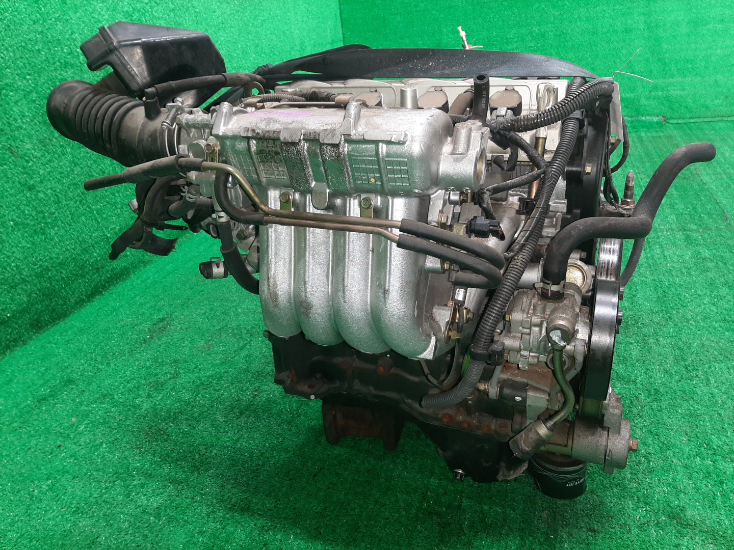 Двигатель MITSUBISHI GRANDIS NA4W 4G69 HX0573 3 ракурс