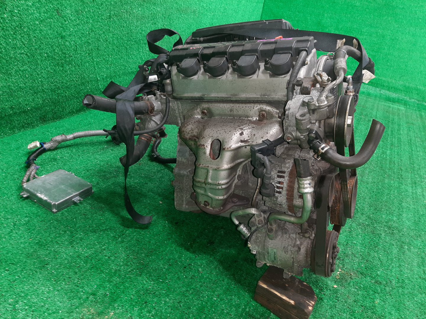 Двигатель HONDA CIVIC, STREAM, EDIX, CIVIC FERIO EU3, ES3, EU4, ET2, EN2, RN2, RN1, BE1, BE2 D17A 4053229 3 ракурс