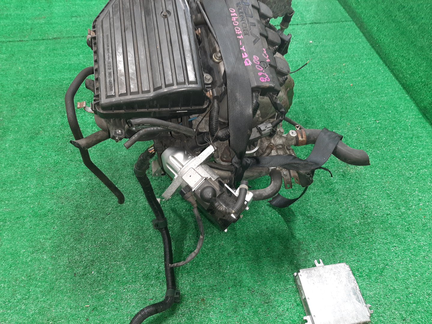 Двигатель HONDA CIVIC, STREAM, EDIX, CIVIC FERIO EU3, ES3, EU4, ET2, EN2, RN2, RN1, BE1, BE2 D17A 4053229 5 ракурс