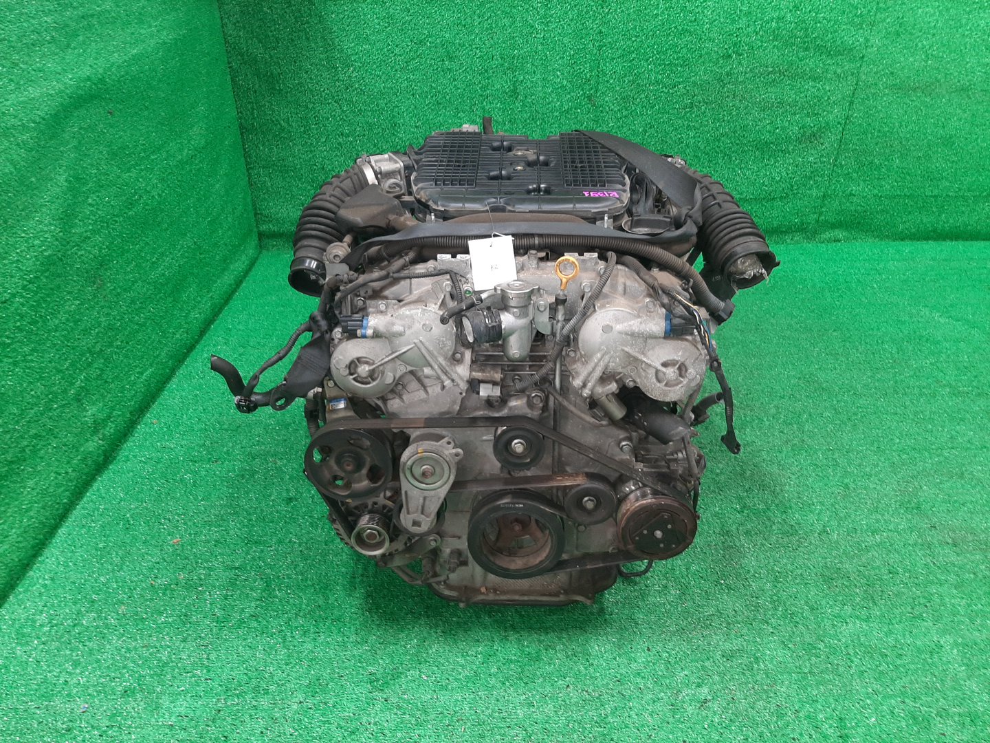 Двигатель NISSAN SKYLINE PV36 VQ35HR 518486C 2 ракурс