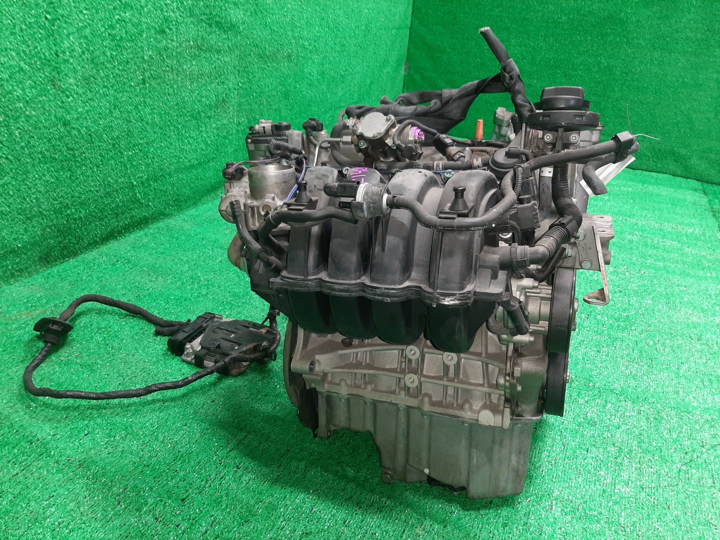 Двигатель VOLKSWAGEN TOURAN, GOLF, GOLF PLUS 1T1, 1T2, 1K1, 5M1 BAG, BLP, BLF 056611 3 ракурс