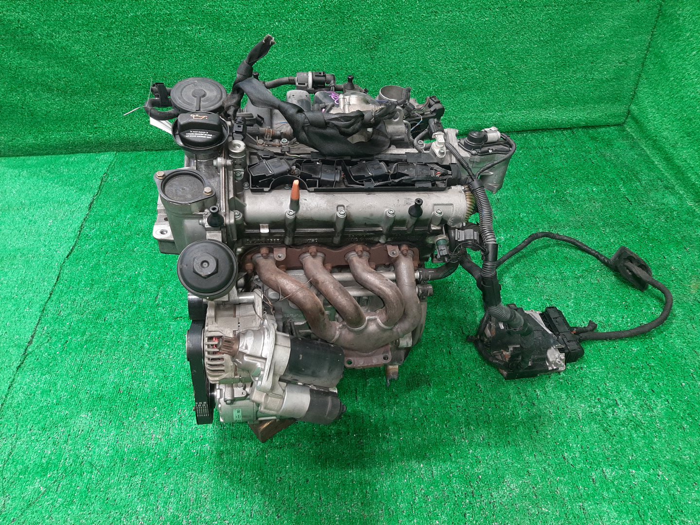Двигатель VOLKSWAGEN TOURAN, GOLF, GOLF PLUS 1T1, 1T2, 1K1, 5M1 BAG, BLP, BLF 056611 4 ракурс