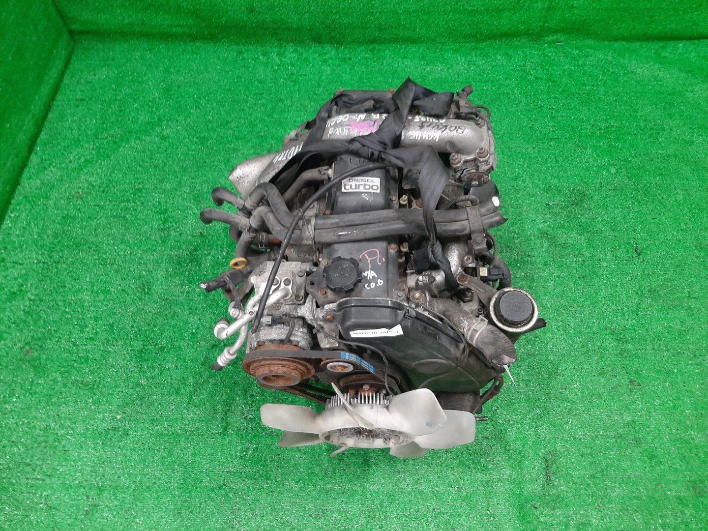 Двигатель TOYOTA GRANVIA, GRAND HIACE, HIACE REGIUS, TOURING HIACE KCH16W, KCH46G, KCH46W 1KZ-TE 1MOD 1 ракурс Двигатель TOYOTA GRANVIA, GRAND HIACE, HIACE REGIUS, TOURING HIACE KCH16W, KCH46G, KCH46W 1KZ-TE 1MOD 1 ракурс