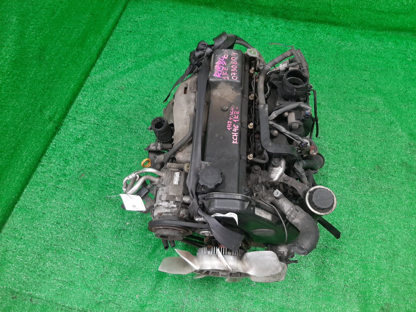 Двигатель TOYOTA GRANVIA, GRAND HIACE, HIACE REGIUS, TOURING HIACE KCH16W, KCH46G, KCH46W 1KZ-TE 2MOD 1 ракурс Двигатель TOYOTA GRANVIA, GRAND HIACE, HIACE REGIUS, TOURING HIACE KCH16W, KCH46G, KCH46W 1KZ-TE 2MOD 1 ракурс