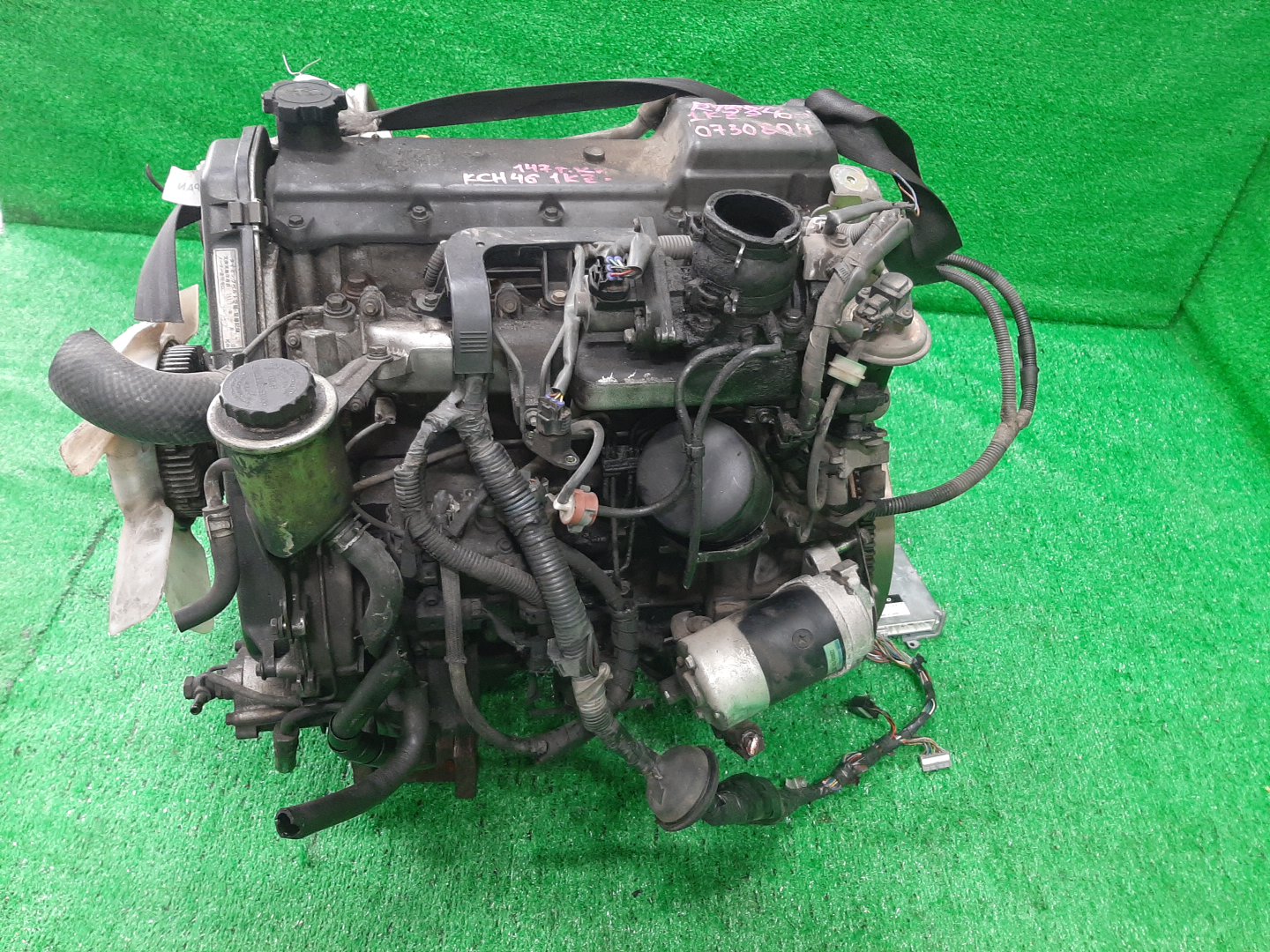 Двигатель TOYOTA GRANVIA, GRAND HIACE, HIACE REGIUS, TOURING HIACE KCH16W, KCH46G, KCH46W 1KZ-TE 2MOD 4 ракурс Двигатель TOYOTA GRANVIA, GRAND HIACE, HIACE REGIUS, TOURING HIACE KCH16W, KCH46G, KCH46W 1KZ-TE 2MOD 4 ракурс