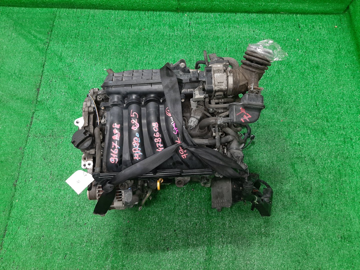Двигатель NISSAN LANDY, SERENA SC25, CC25, C25 MR20DE 047860B 1 ракурс Двигатель NISSAN LANDY, SERENA SC25, CC25, C25 MR20DE 047860B 1 ракурс