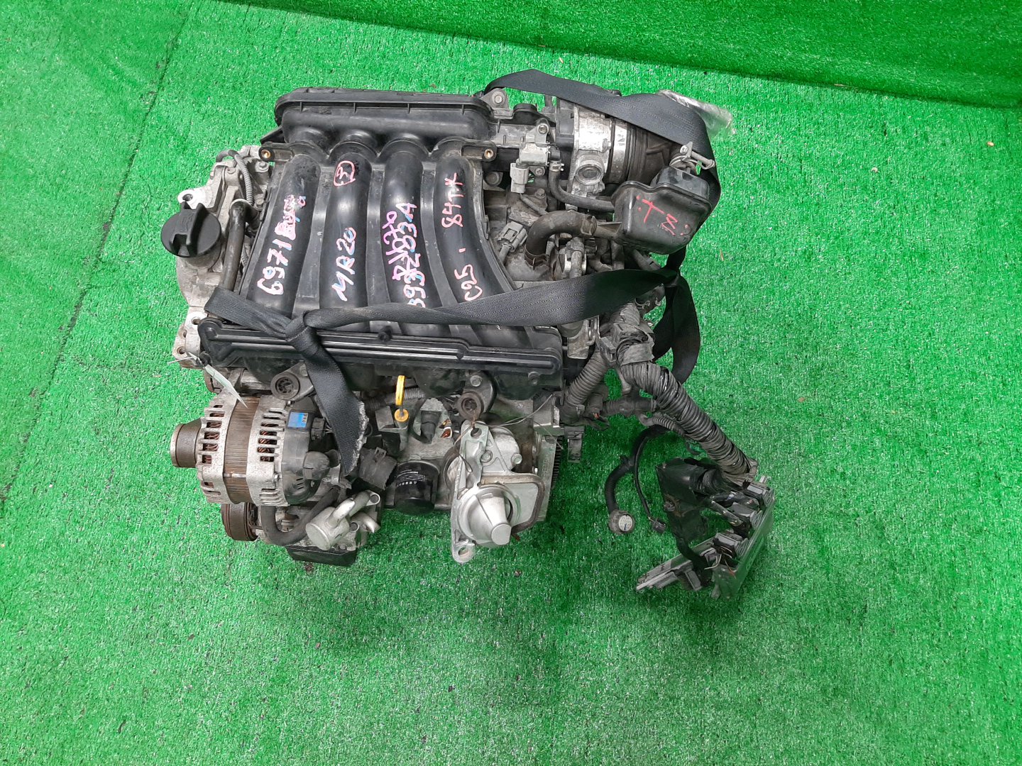 Двигатель NISSAN LANDY, SERENA SC25, CC25, C25 MR20DE 393203A 1 ракурс Двигатель NISSAN LANDY, SERENA SC25, CC25, C25 MR20DE 393203A 1 ракурс