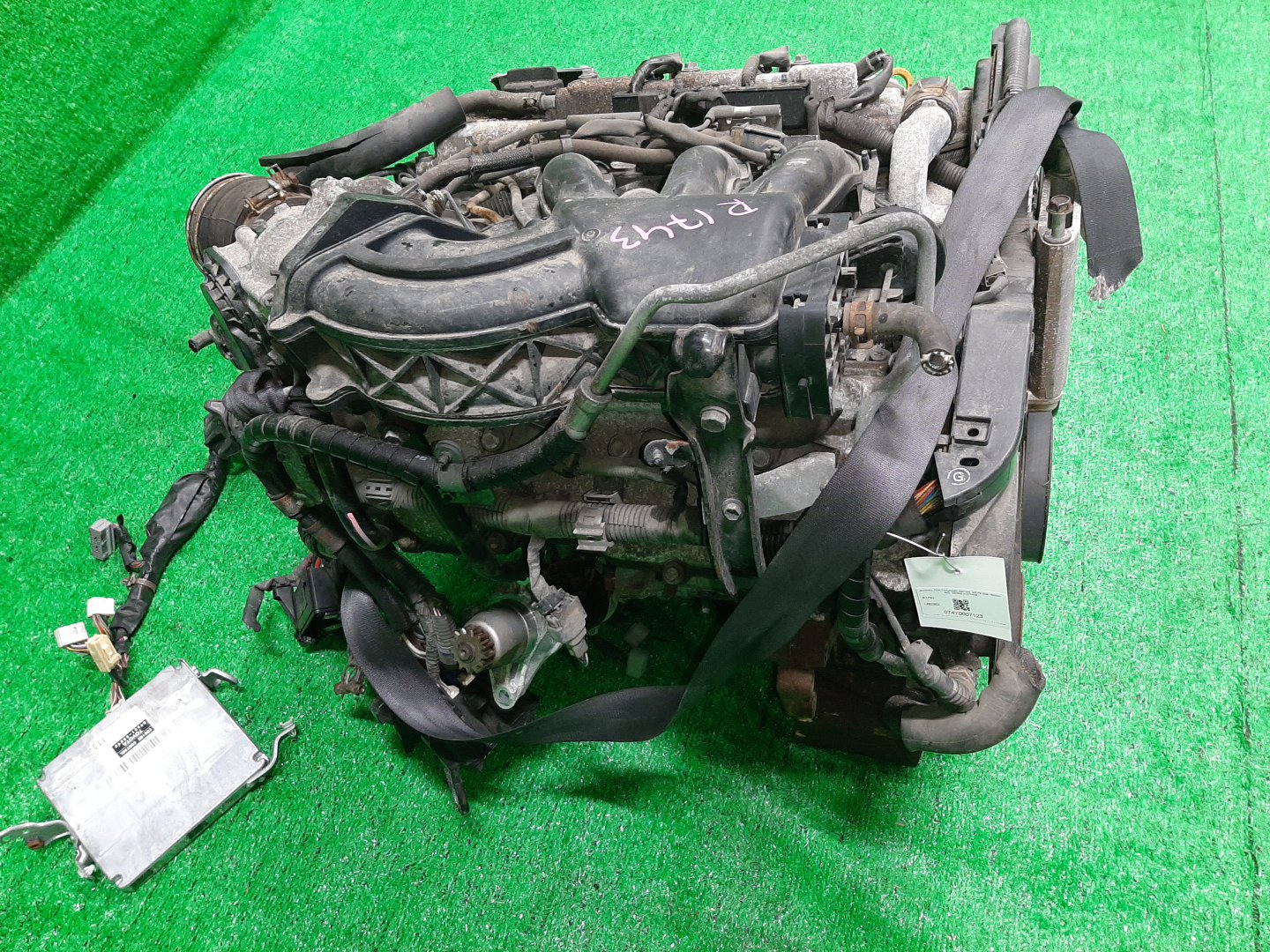 Двигатель TOYOTA ALPHARD MNH15W 1MZ-FE 2MOD 3 ракурс Двигатель TOYOTA ALPHARD MNH15W 1MZ-FE 2MOD 3 ракурс
