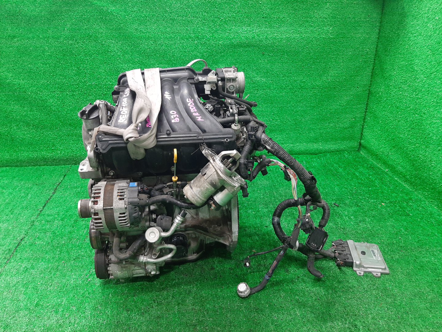Двигатель NISSAN LAFESTA B30 MR20DE 213681B 4 ракурс