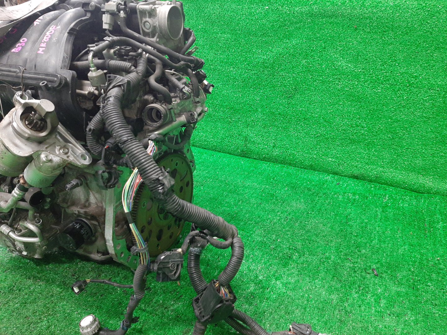 Двигатель NISSAN LAFESTA B30 MR20DE 213681B 5 ракурс
