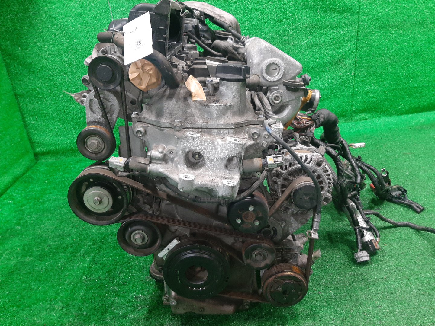 Двигатель NISSAN NOTE E12 HR12DDR 235058A 2 ракурс