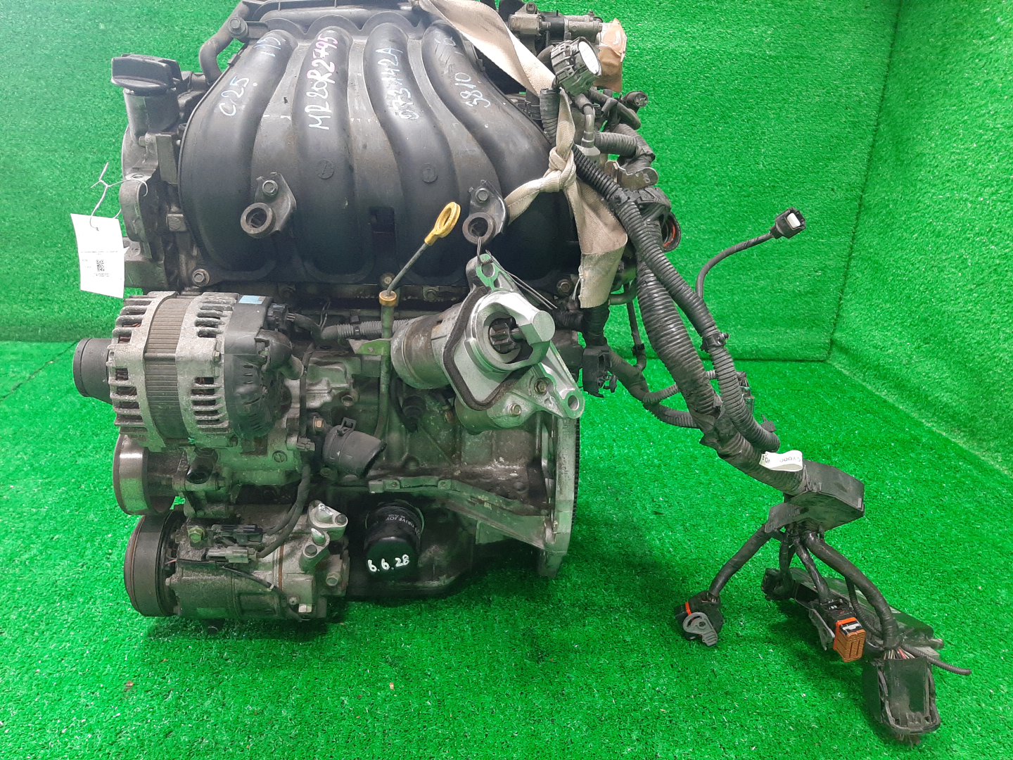 Двигатель NISSAN LANDY, SERENA SC25, CC25, C25 MR20DE 073142A 4 ракурс Двигатель NISSAN LANDY, SERENA SC25, CC25, C25 MR20DE 073142A 4 ракурс