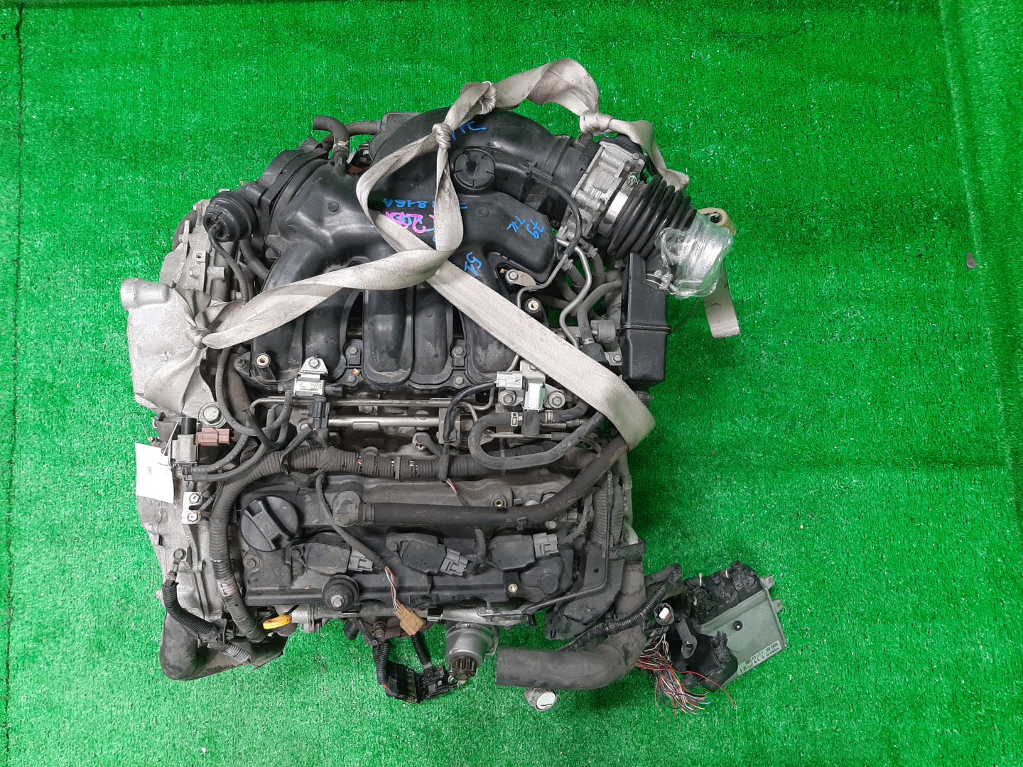 Двигатель NISSAN TEANA J32 VQ25DE 781816A 1 ракурс