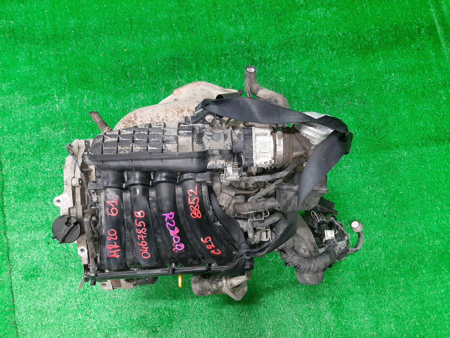 Двигатель NISSAN LANDY, SERENA SC25, CC25, C25 MR20DE 046785B 1 ракурс Двигатель NISSAN LANDY, SERENA SC25, CC25, C25 MR20DE 046785B 1 ракурс