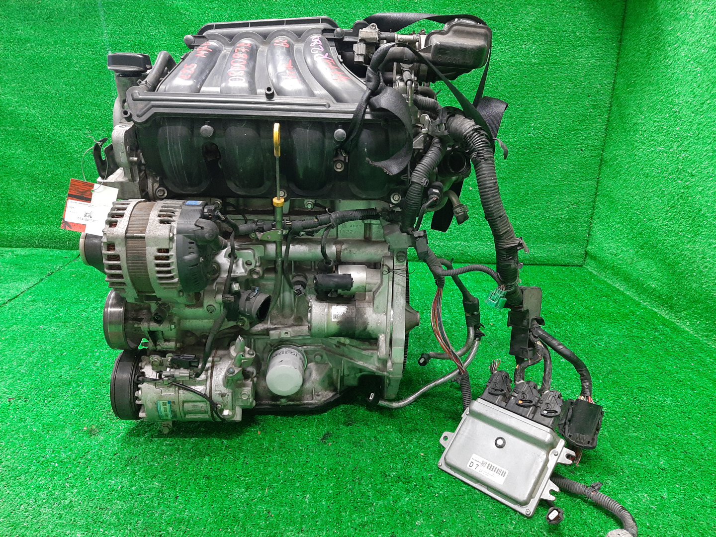 Двигатель NISSAN LANDY, SERENA SC25, CC25, C25 MR20DE 080087B 4 ракурс Двигатель NISSAN LANDY, SERENA SC25, CC25, C25 MR20DE 080087B 4 ракурс