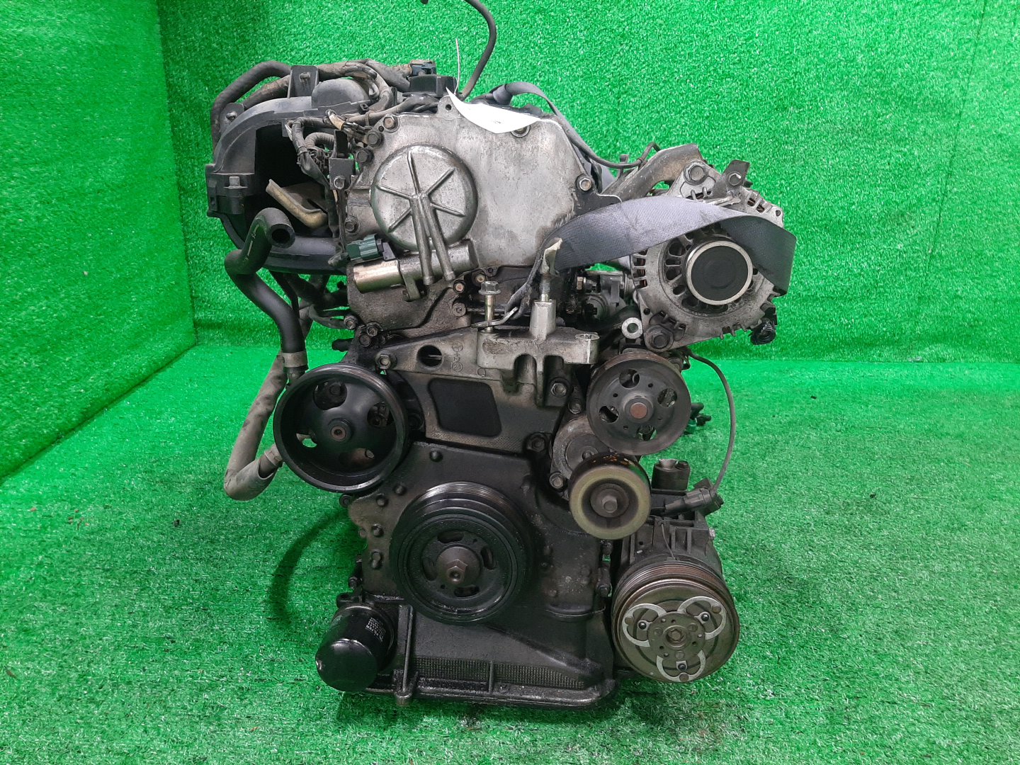 Двигатель NISSAN SERENA TC24 QR20DE PLASTIC 2 ракурс Двигатель NISSAN SERENA TC24 QR20DE PLASTIC 2 ракурс