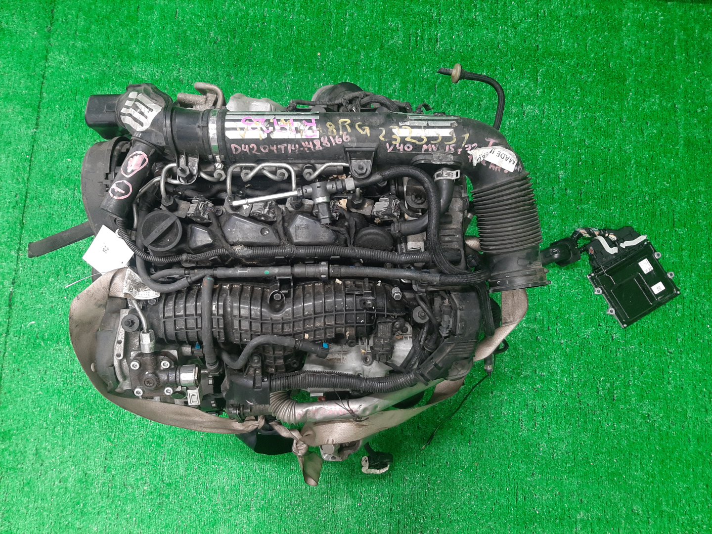 Двигатель  VOLVO S90, V60, XC90, S60, V40, XC60 , FW, FS, MVA8, MV, DZ D4204T14 ,1488166 ,D4204T14 1 ракурс