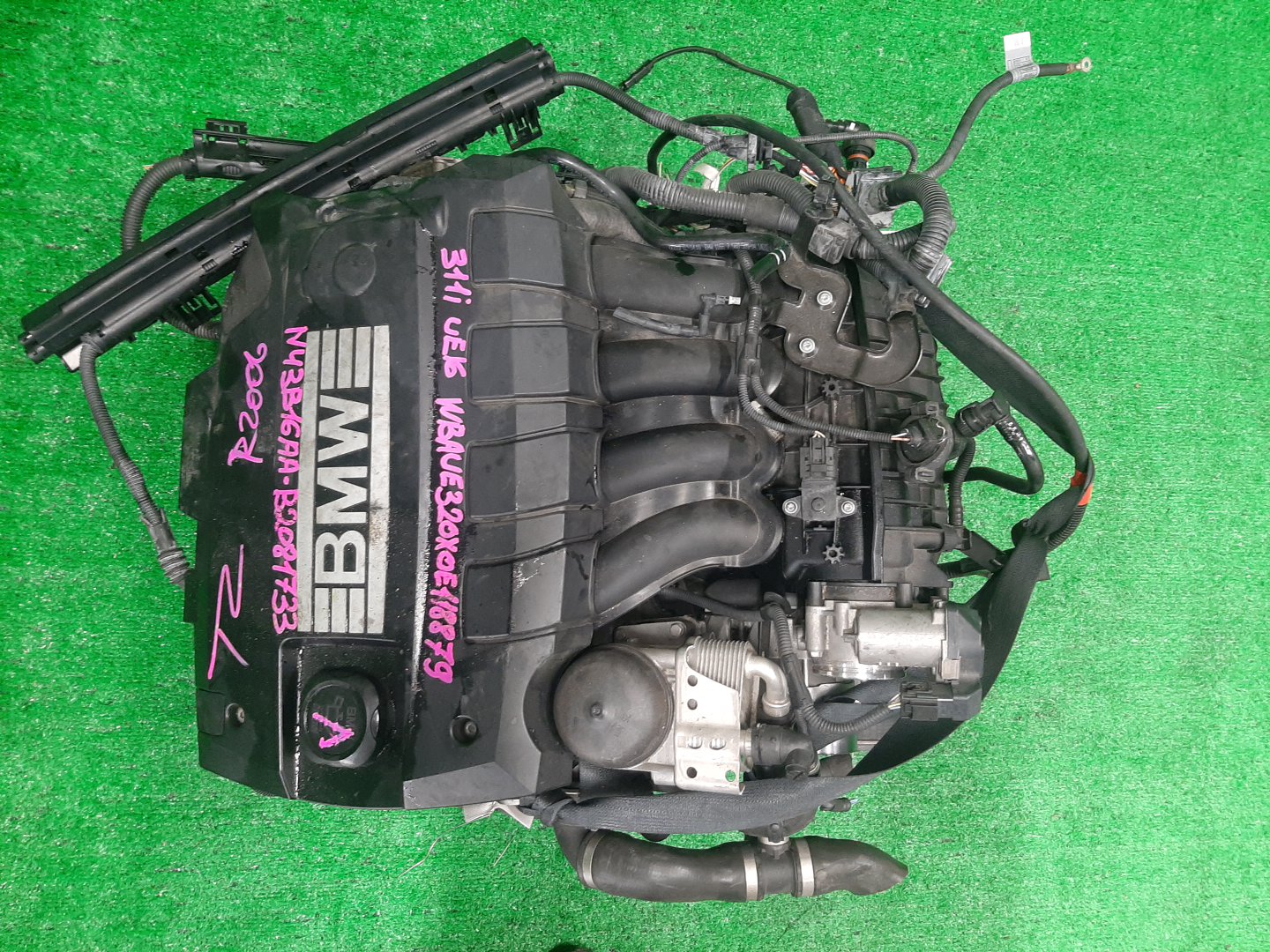 Двигатель BMW 1-Series E87 N43B16AA B208I733 1 ракурс