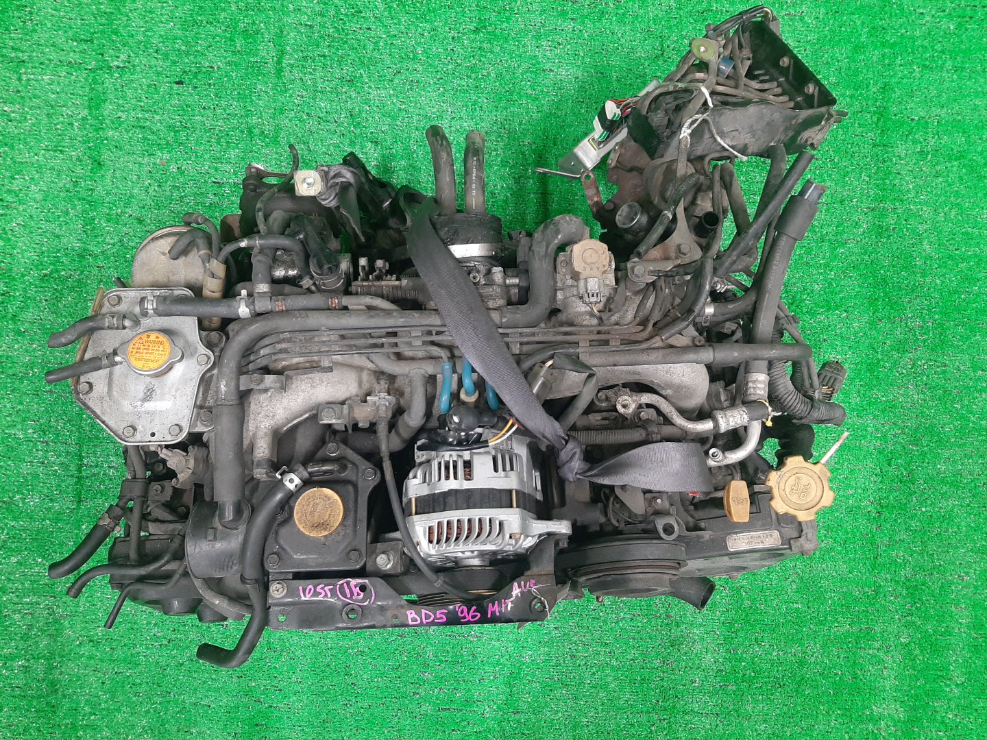 Двигатель SUBARU LEGACY BD5, BG5 EJ20R EJ20RDWCJE 1 ракурс Двигатель SUBARU LEGACY BD5, BG5 EJ20R EJ20RDWCJE 1 ракурс