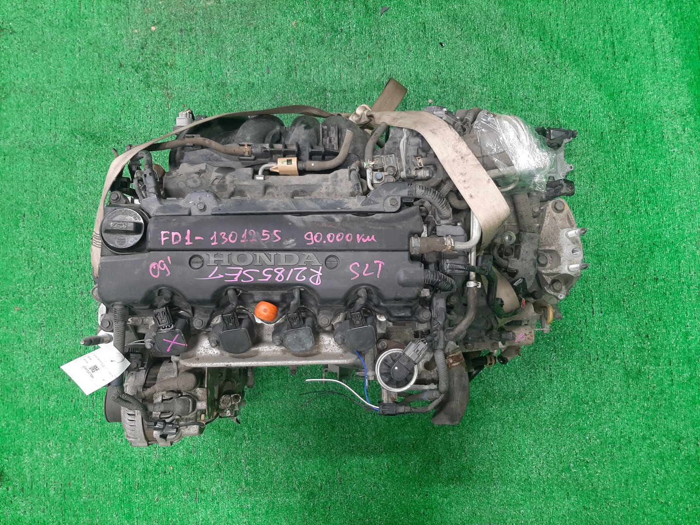 Двигатель HONDA CIVIC FD1 R18A SET 1 ракурс