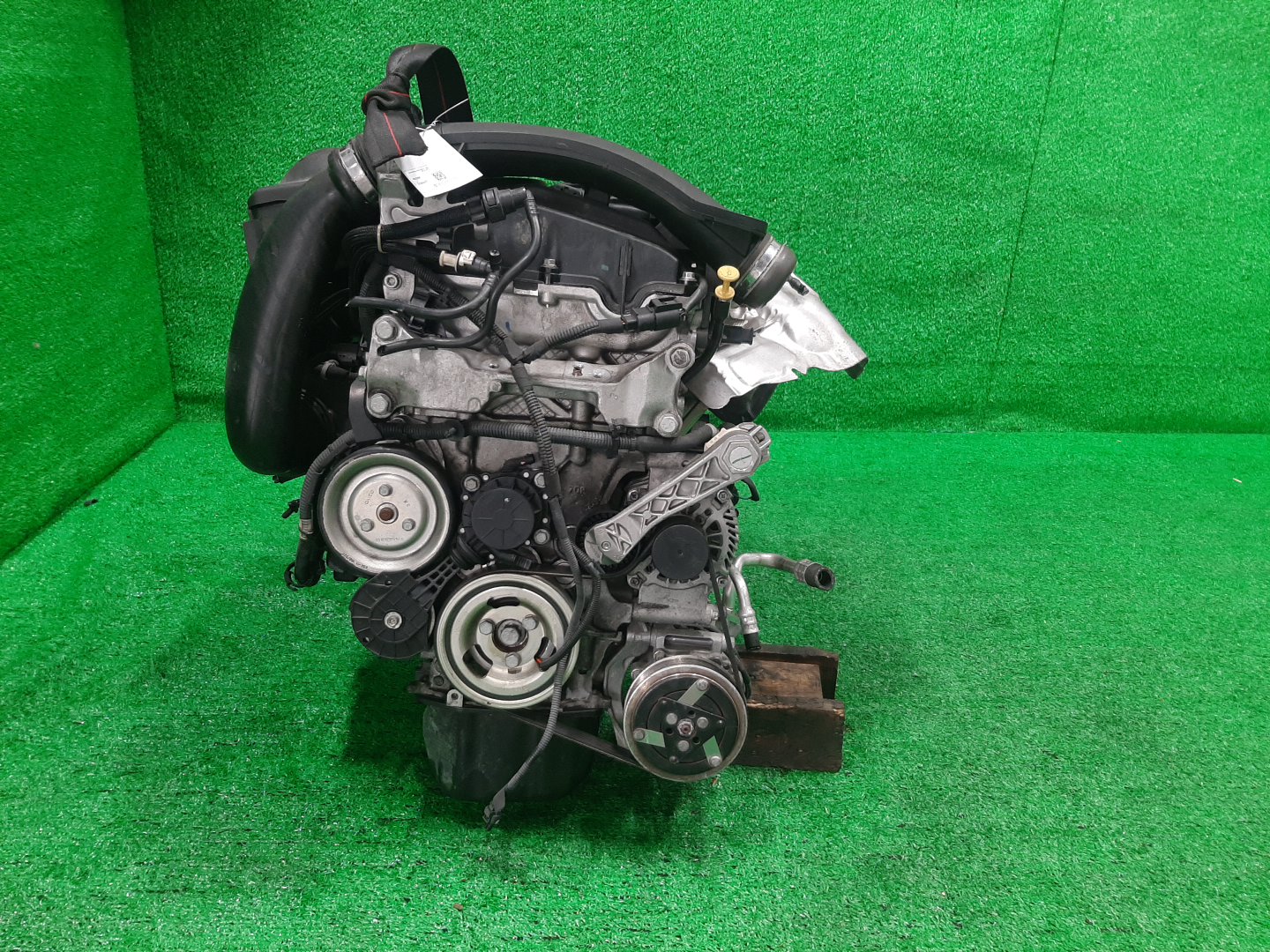 Двигатель PEUGEOT 208, DS5, RCZ, 308, DS4 A9, K, PF2, 4C, 4A, N 5F03, EP6CDTX, EP6DTX EP6CDTX 2 ракурс