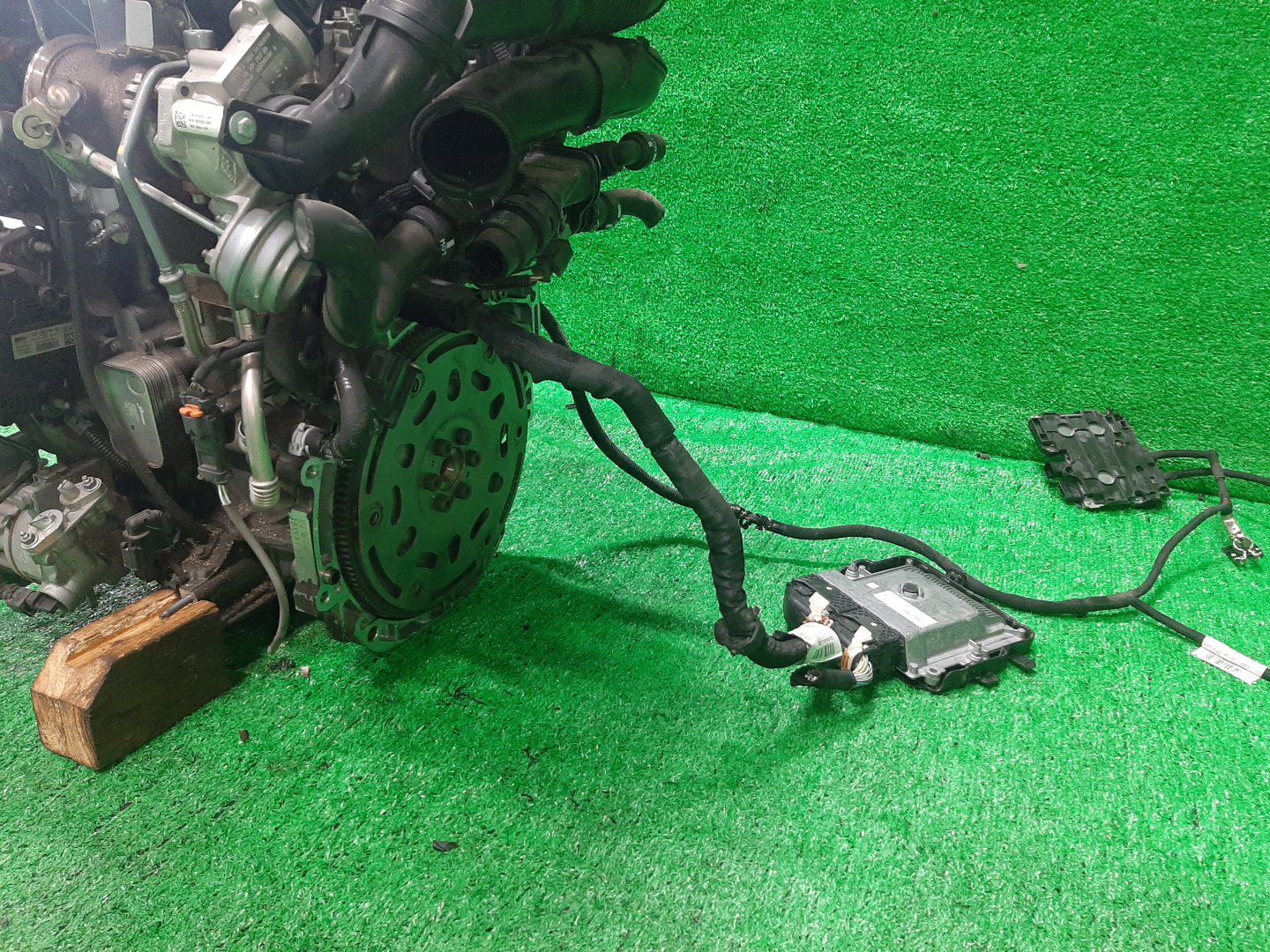 Двигатель PEUGEOT 208, 2008, 308 CC, A9, A94, T9, T92 HN01, EB2DT 0767465 5 ракурс