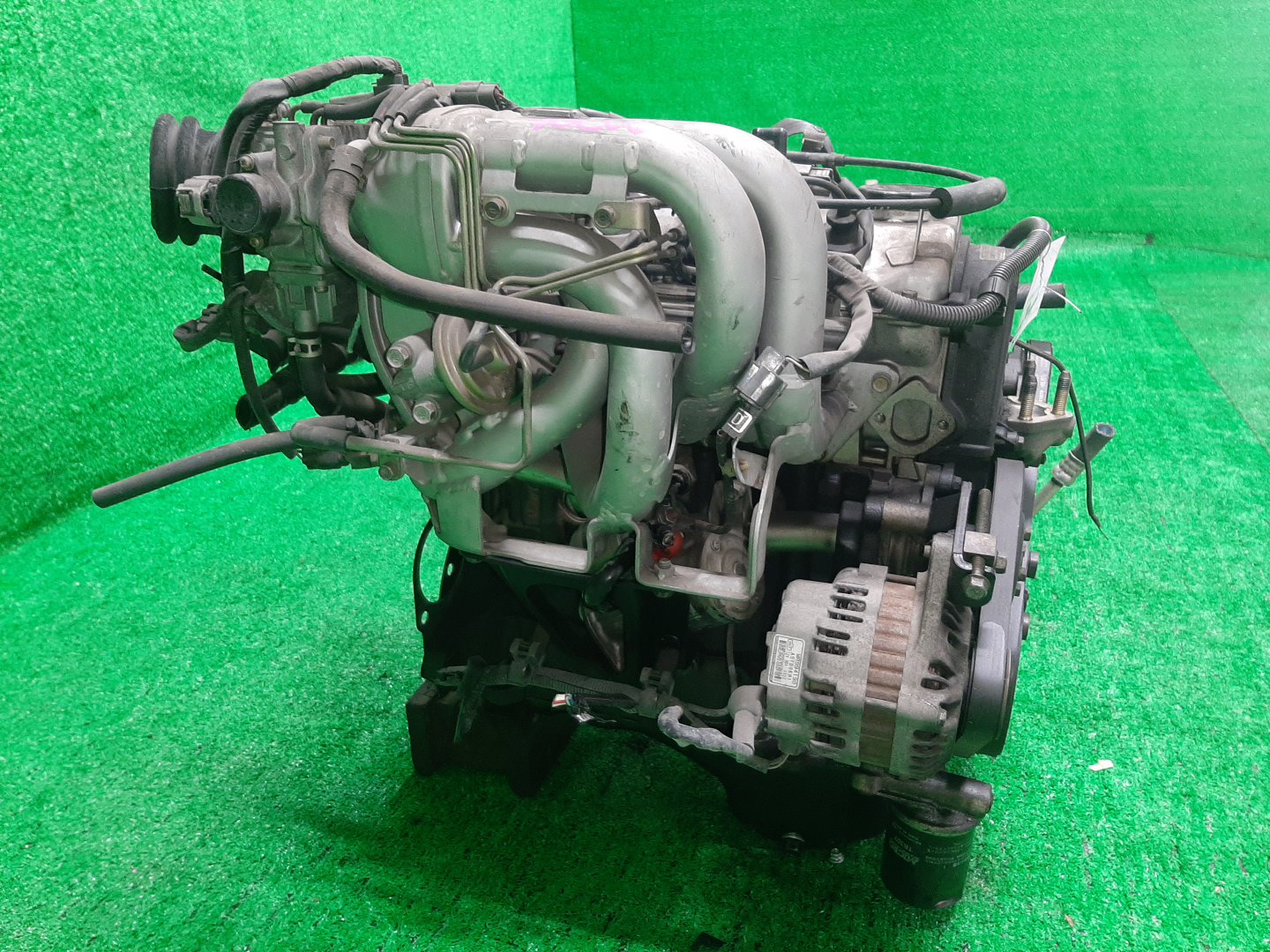 Двигатель MITSUBISHI LANCER CEDIA, LANCER, MIRAGE DINGO CS2A, CS2W, CS2V, CQ2A 4G15 HE GDI 3 ракурс Двигатель MITSUBISHI LANCER CEDIA, LANCER, MIRAGE DINGO CS2A, CS2W, CS2V, CQ2A 4G15 HE GDI 3 ракурс