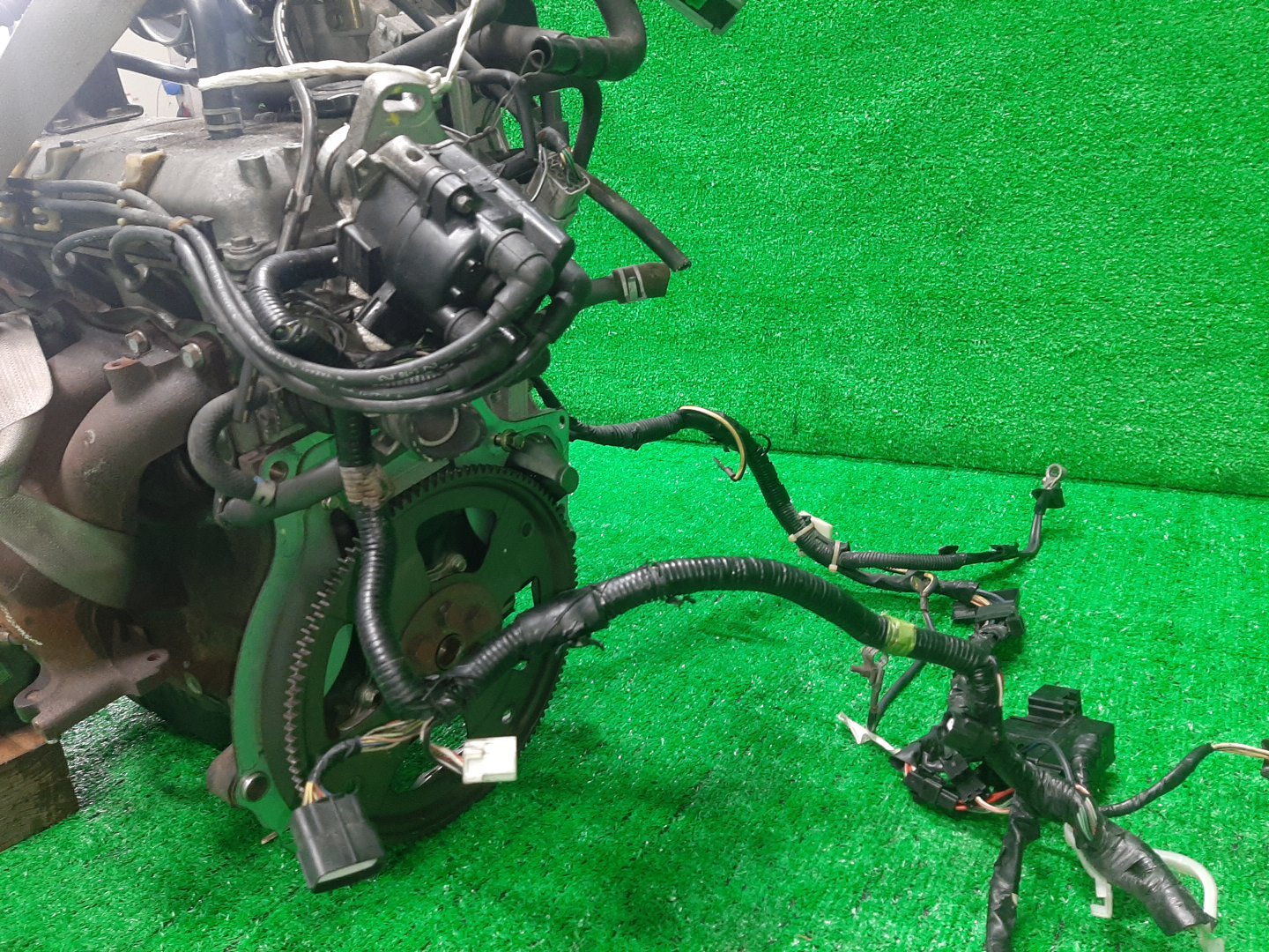 Двигатель MAZDA FESTIVA, DEMIO D25PF, DW5WF, DW5W B5, B5E, B5ME 1MOD 5 ракурс