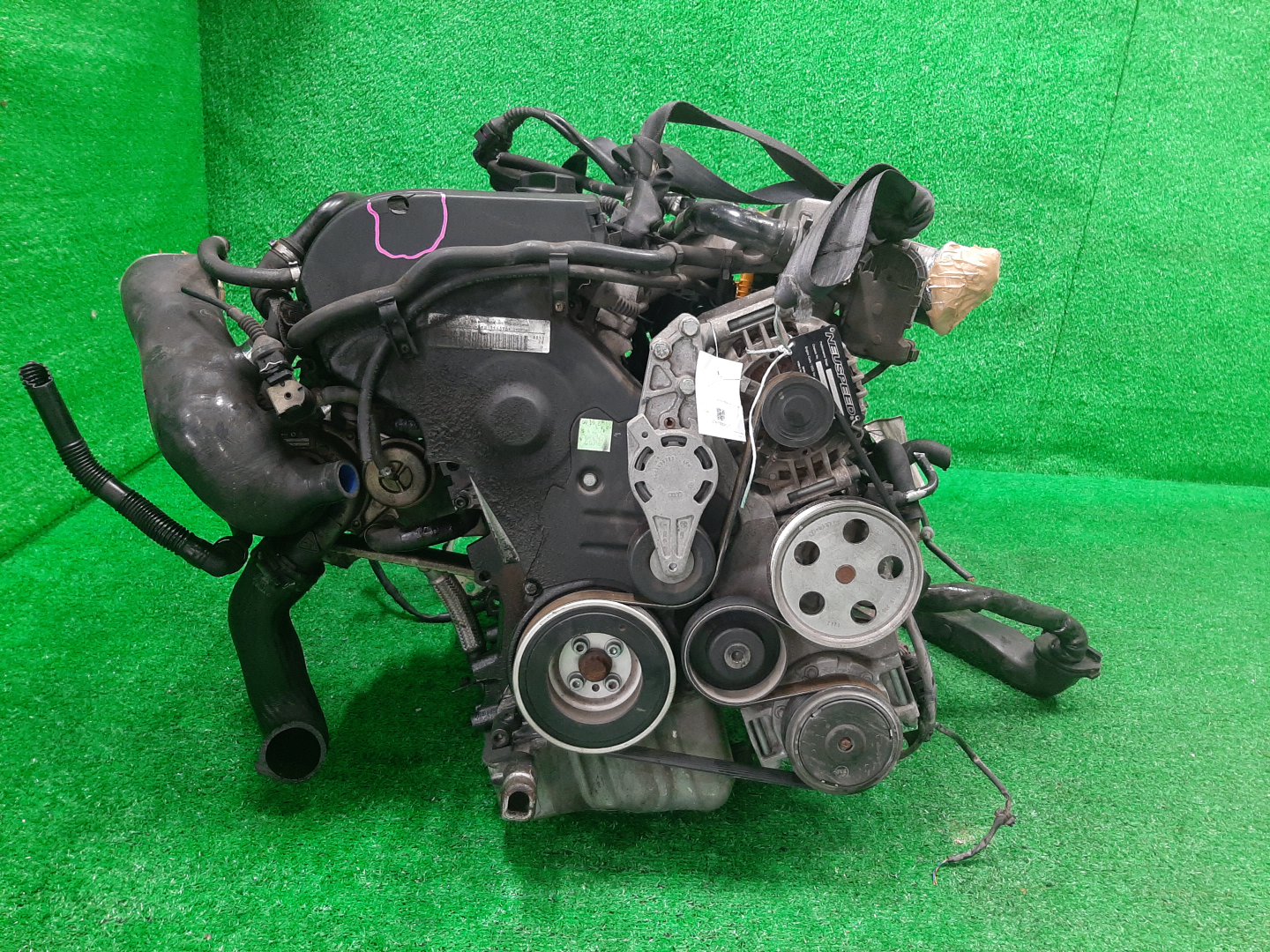 Двигатель AUDI A4 8EAMBF, 8HE, 8H7, 8E5, 8EC, B6 AMB 114396 2 ракурс Двигатель AUDI A4 8EAMBF, 8HE, 8H7, 8E5, 8EC, B6 AMB 114396 2 ракурс