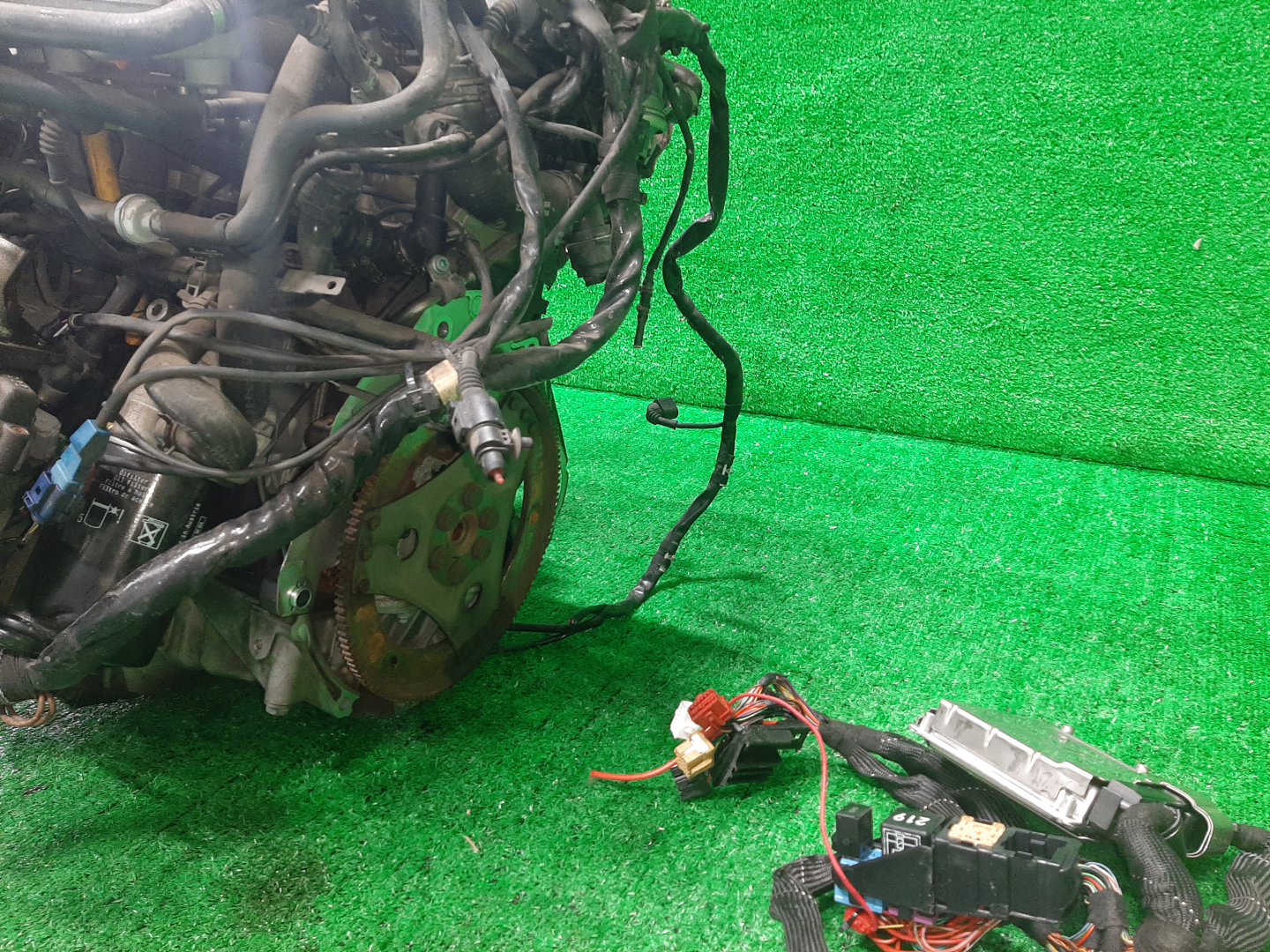 Двигатель AUDI A4 8EAMBF, 8HE, 8H7, 8E5, 8EC, B6 AMB 114396 5 ракурс Двигатель AUDI A4 8EAMBF, 8HE, 8H7, 8E5, 8EC, B6 AMB 114396 5 ракурс