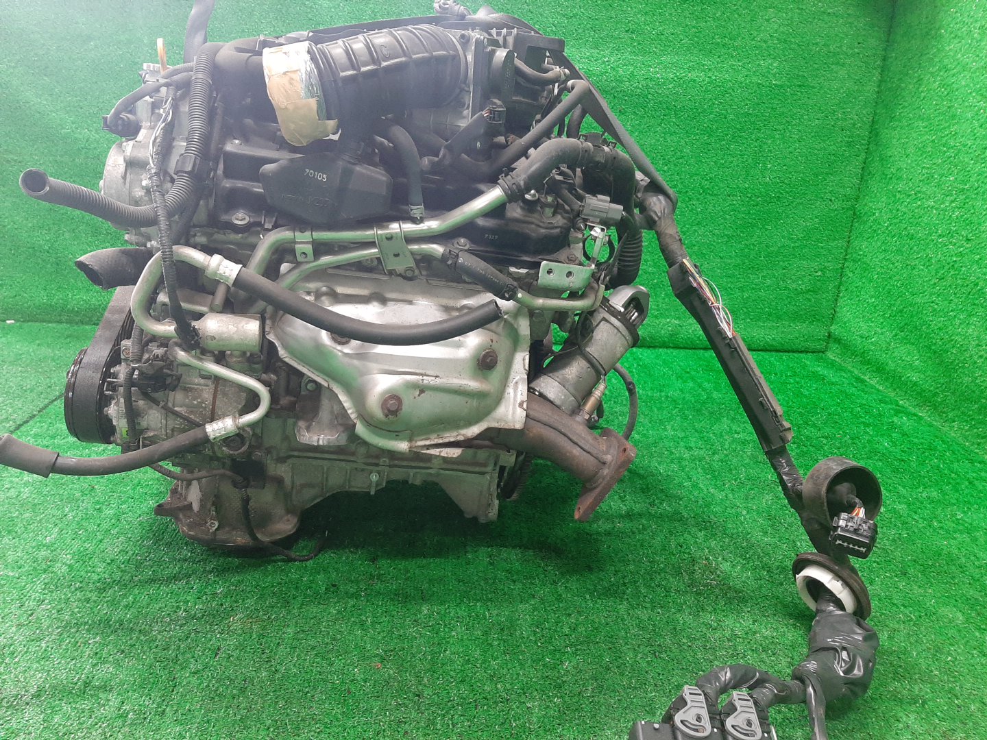 Двигатель NISSAN SKYLINE PV36 VQ35HR 538290C 4 ракурс
