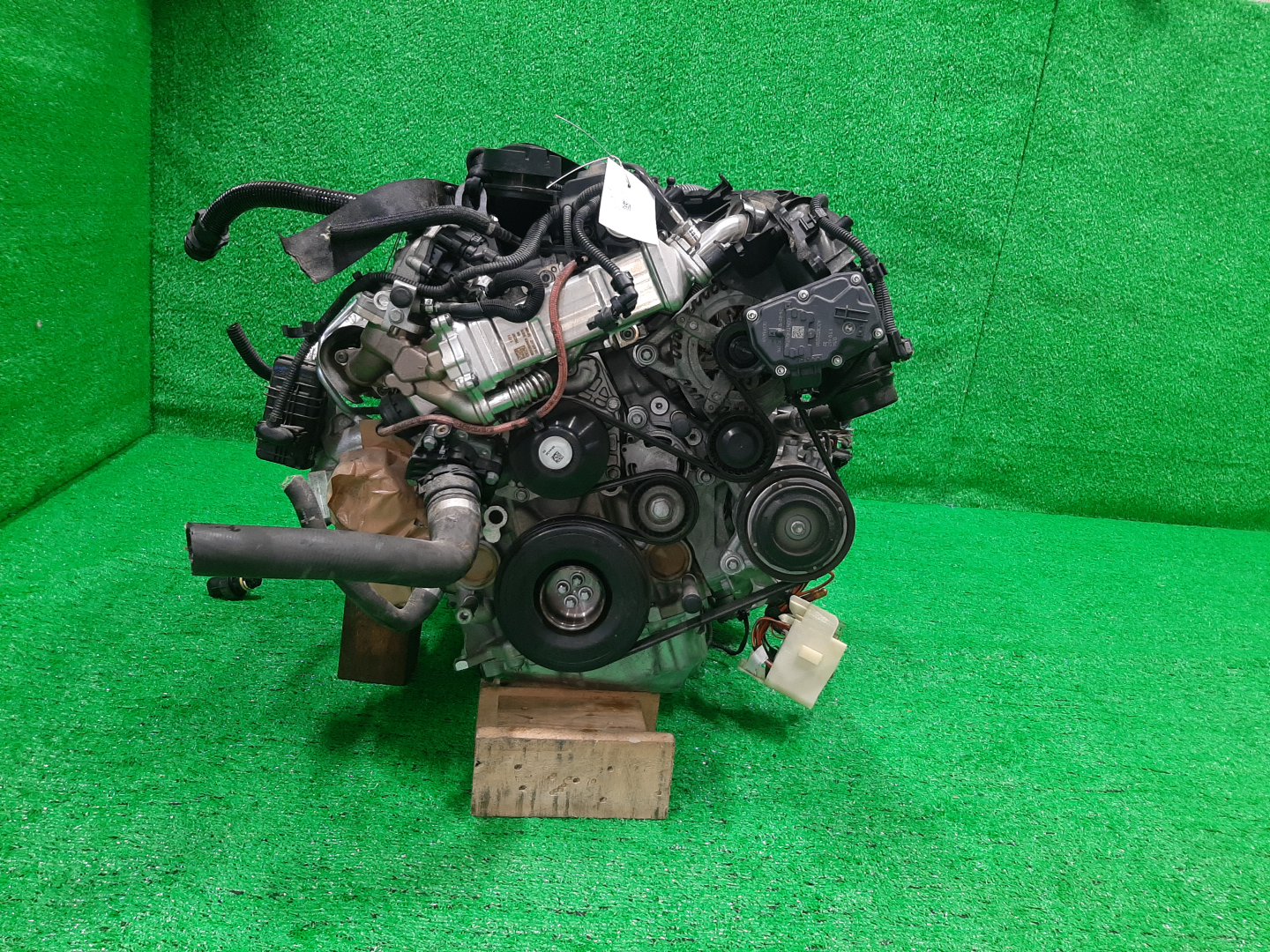 Двигатель BMW 5-Series, 2-Series Active Tourer, 3-Series, 4-Series JC20, JM20, F45, F30, F31, F36 B47D20A 55709554 2 ракурс