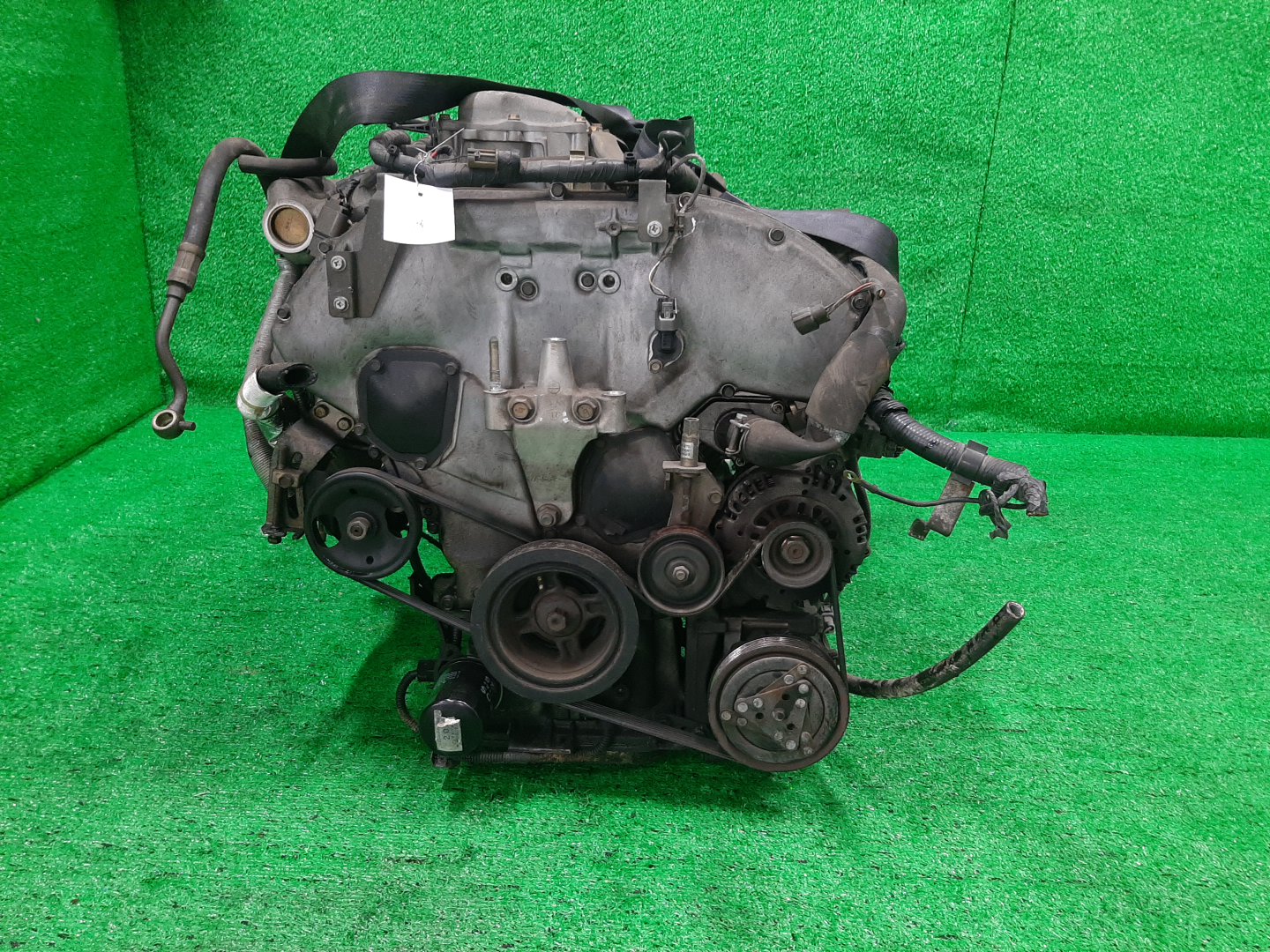 Двигатель NISSAN CEFIRO A32 VQ20DE 132676A 2 ракурс Двигатель NISSAN CEFIRO A32 VQ20DE 132676A 2 ракурс