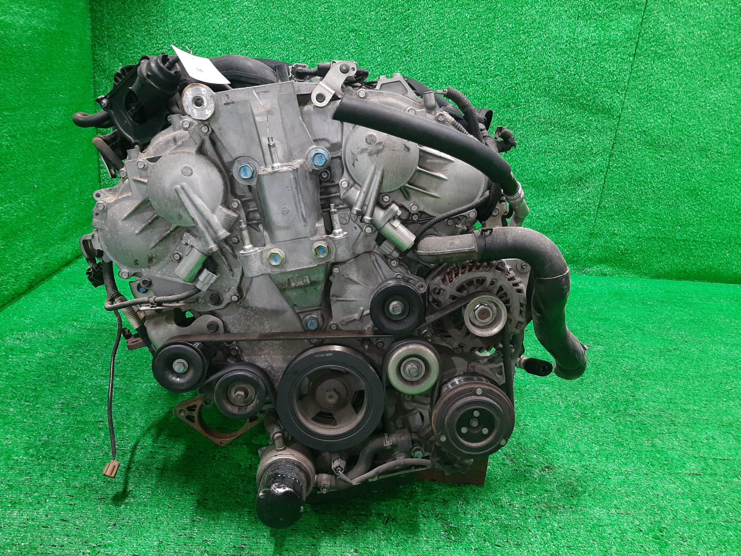 Двигатель NISSAN ELGRAND PE52 VQ35DE 906388C 2 ракурс