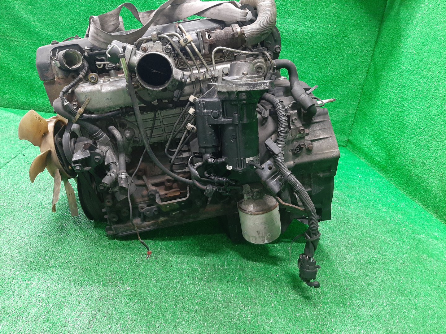 Двигатель NISSAN ELF, ATLAS NKR71, NPR71, AKR71, APR71 4HG1 EFI 4 ракурс