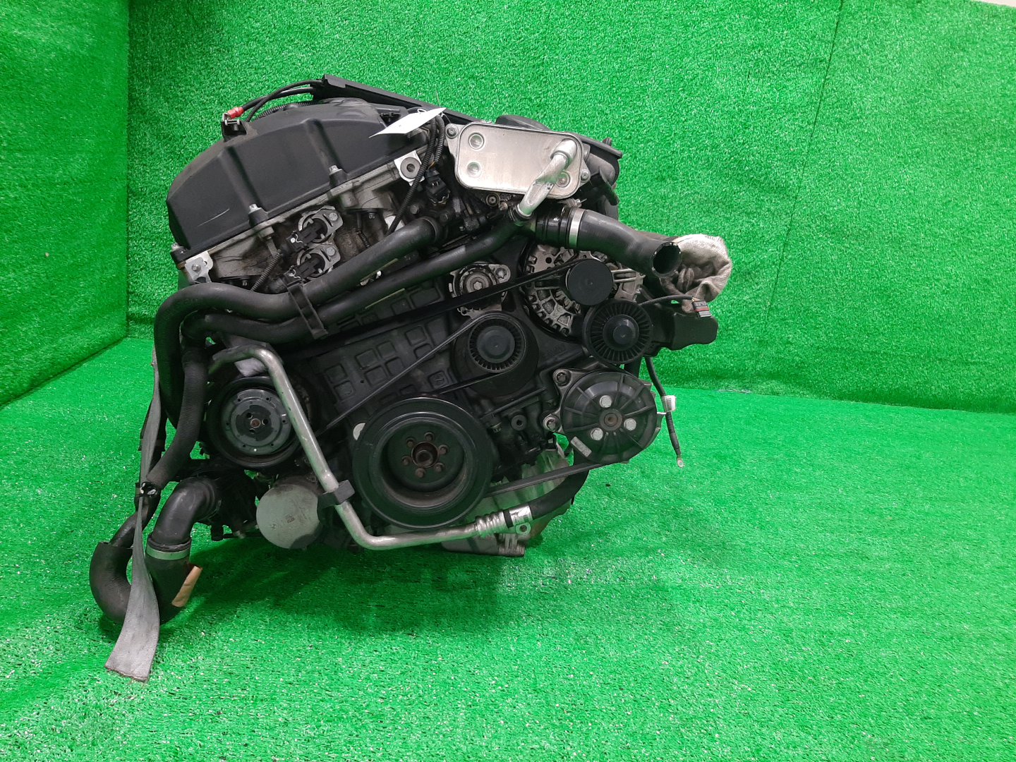 Двигатель BMW X1 E84 N52B30AE 18807721 2 ракурс Двигатель BMW X1 E84 N52B30AE 18807721 2 ракурс