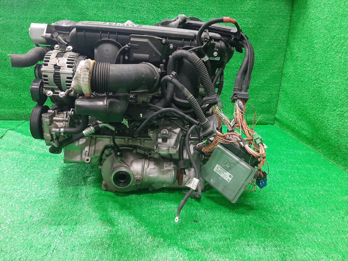 Двигатель BMW X1 E84 N52B30AE 18807721 4 ракурс Двигатель BMW X1 E84 N52B30AE 18807721 4 ракурс