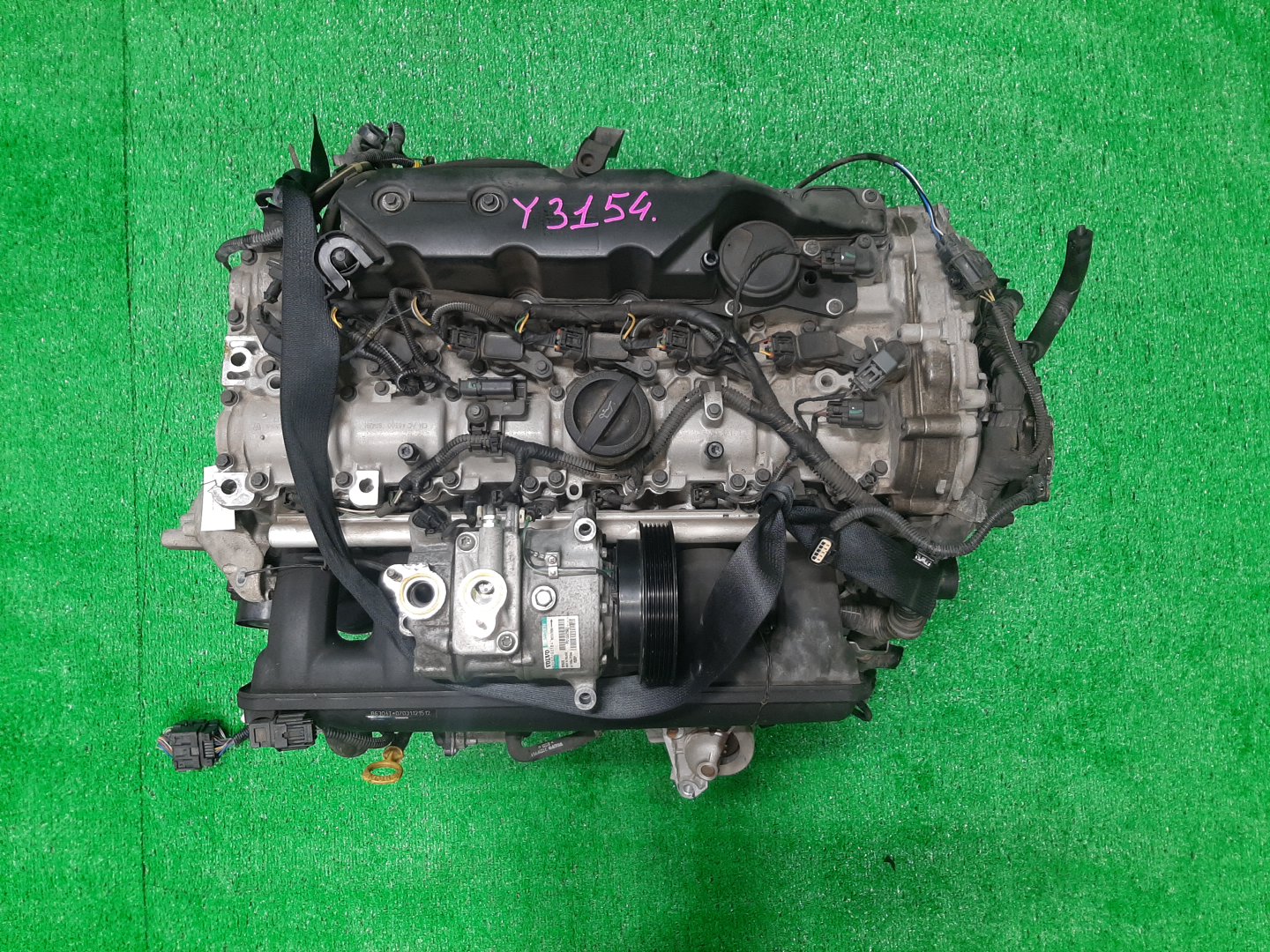Двигатель VOLVO V60, S60, XC70, V70, XC60, S80 FW90, FS90, BZ90, BW90, DZ99, DZ90, AS60 B6304T4 07031121512 1 ракурс