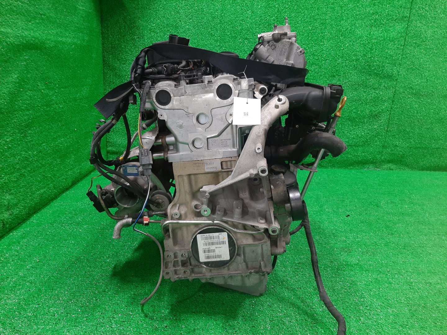 Двигатель VOLVO V60, S60, XC70, V70, XC60, S80 FW90, FS90, BZ90, BW90, DZ99, DZ90, AS60 B6304T4 07031121512 2 ракурс
