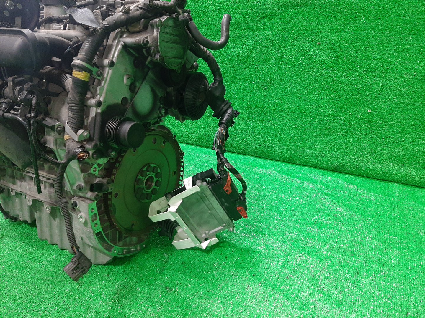 Двигатель VOLVO V60, S60, XC70, V70, XC60, S80 FW90, FS90, BZ90, BW90, DZ99, DZ90, AS60 B6304T4 07031121512 5 ракурс