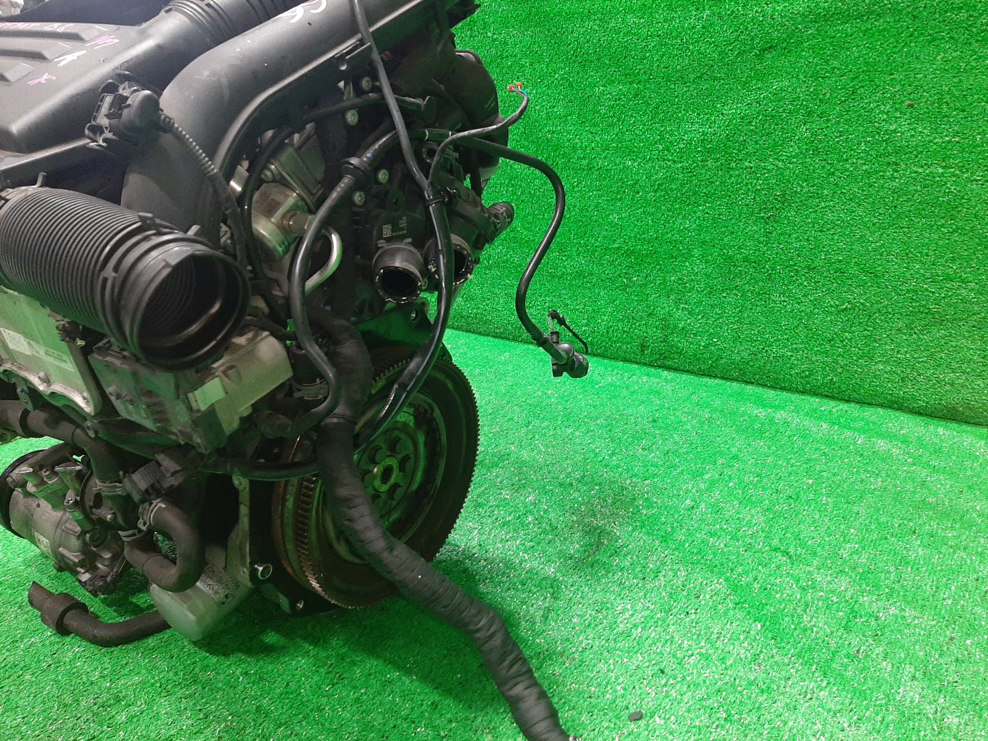 Двигатель VOLKSWAGEN PASSAT, POLO 3G2, 3G5, 3CCZE, 6R1CZE, 6R1 CZEA, CZE 121056 5 ракурс