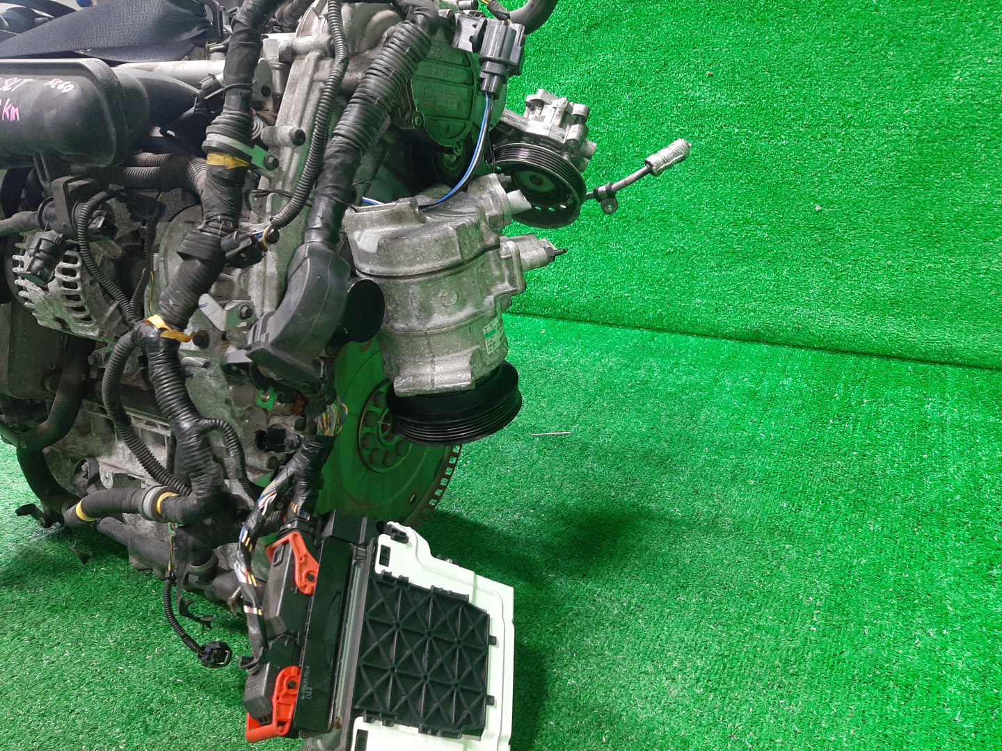 Двигатель VOLVO XC70, V70, XC60, S80 BZ99, , DZ99, AS60 B6304T2 02070917545 5 ракурс