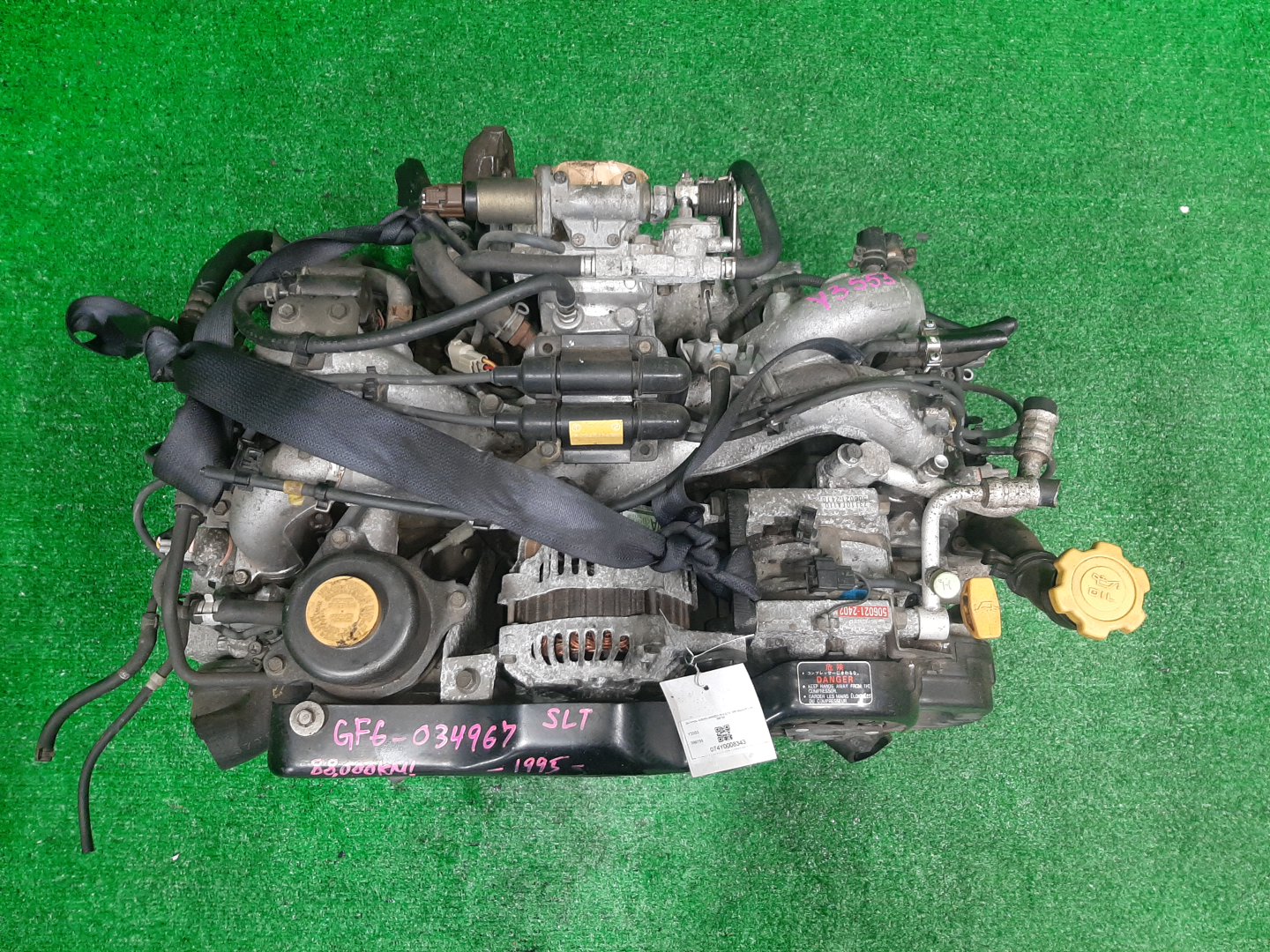 Двигатель SUBARU IMPREZA GF6 EJ18 EJ18EDW4FE 1 ракурс