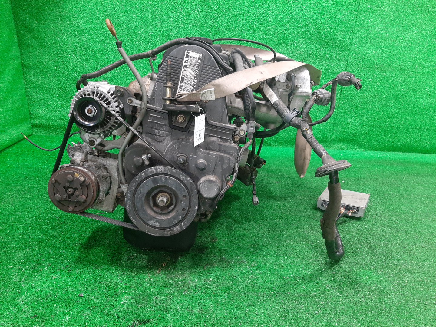 Двигатель HONDA ACCORD CF6, CF7 F23A 1049166 2 ракурс