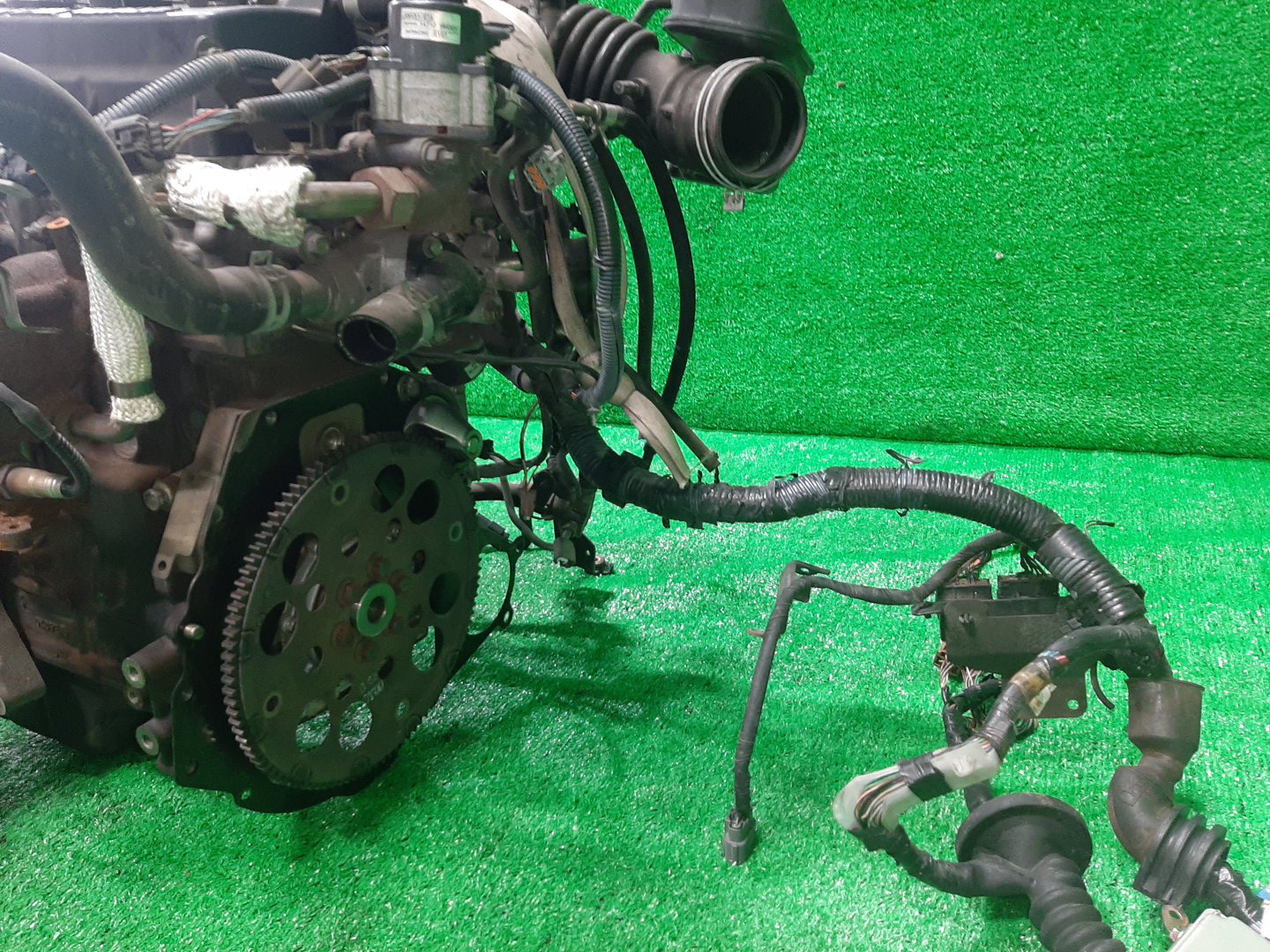 Двигатель NISSAN AVENIR, BLUEBIRD, EXPERT, PRIMERA, TINO, WINGROAD, ALMERA, BLUEBIRD SYLPHY W11, QU14, VW11, QP11, V10, WHY11, N16, G10, QG10 QG18DE MEXAH 5 ракурс