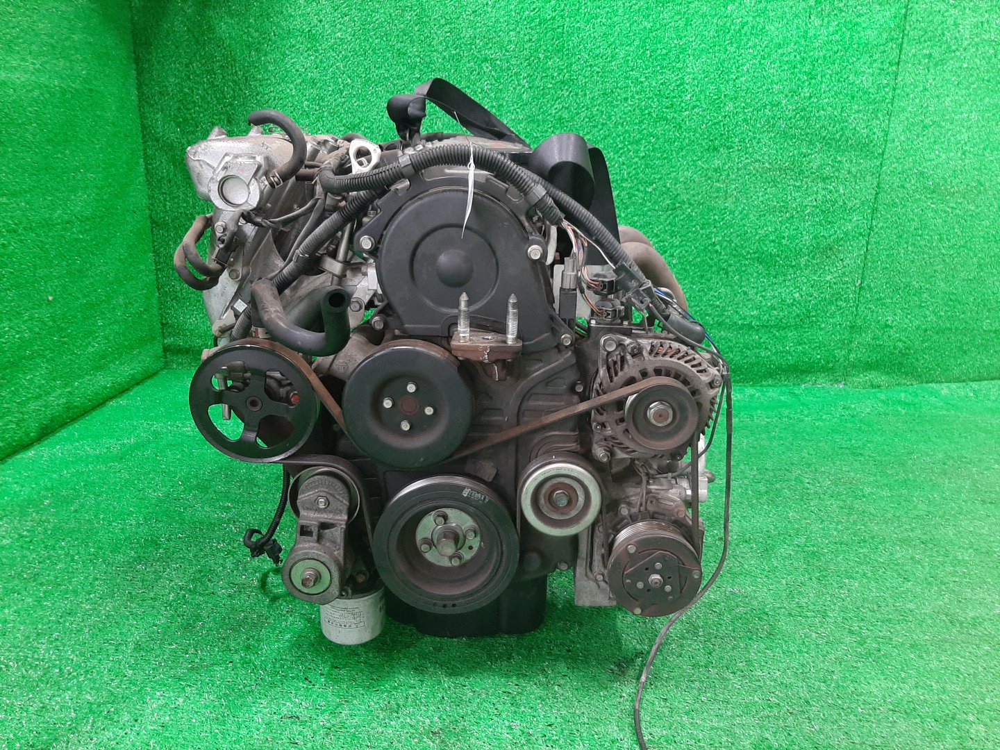 Двигатель MITSUBISHI GRANDIS NA4W 4G69 NT3105 2 ракурс