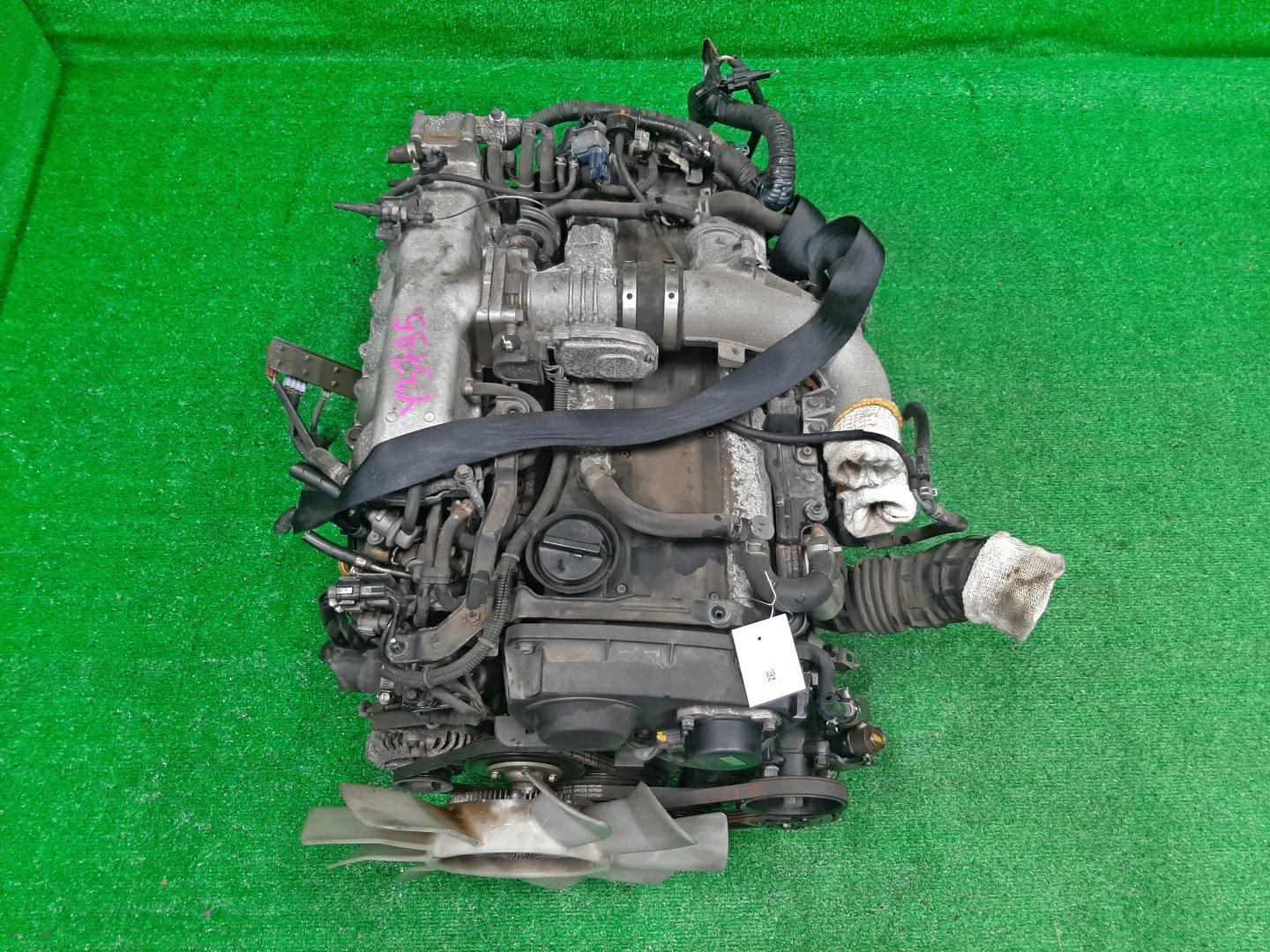 Двигатель NISSAN CEDRIC, GLORIA ENY34 RB25DET NEO 1 ракурс