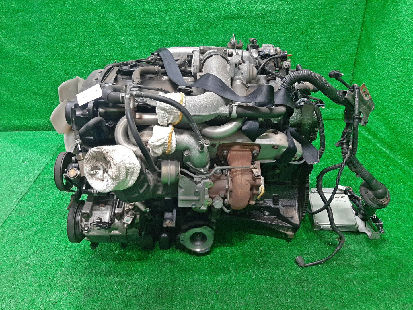 Двигатель NISSAN CEDRIC, GLORIA ENY34 RB25DET NEO 4 ракурс