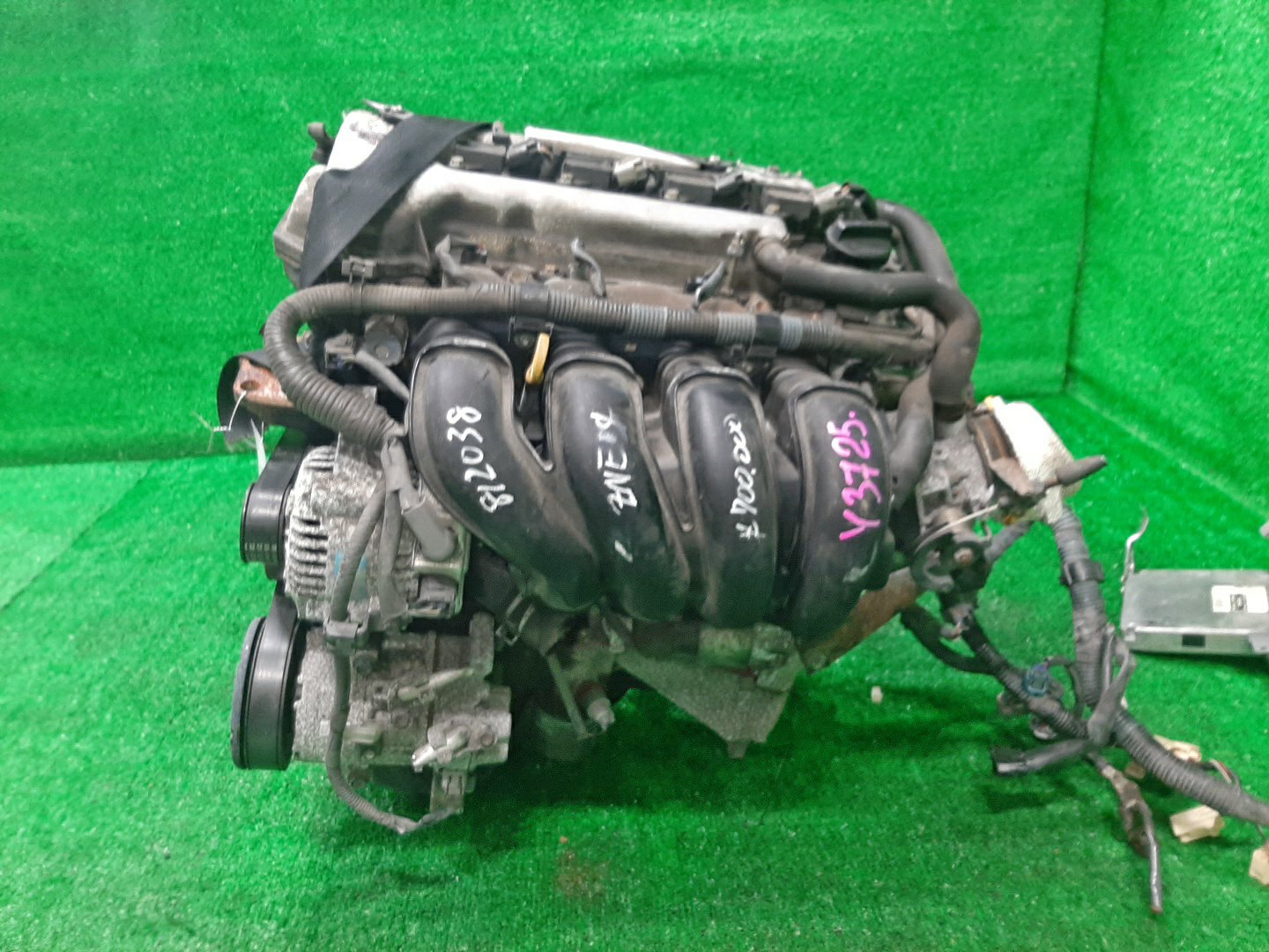 Двигатель TOYOTA COROLLA, PREMIO, COROLLA SPACIO, WISH, ALLION, COROLLA FIELDER, ALLEX, COROLLA RUNX, WILL VS ZZE124, ZZT245, ZZE124N, ZNE14G, ZZE124G, ZZE129 1ZZ-FE MEX 3 ракурс