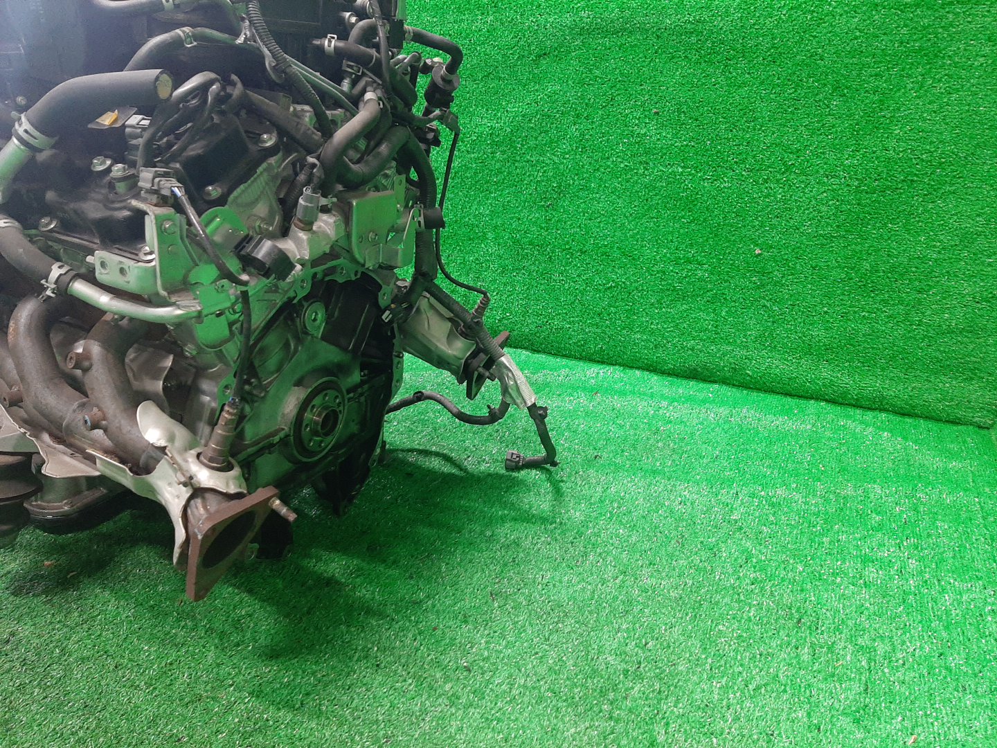 Двигатель NISSAN SKYLINE HV37 VQ35HR HYBRID 5 ракурс